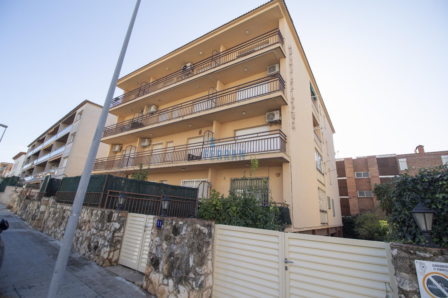 For sale of apartment in Coma - Ruga