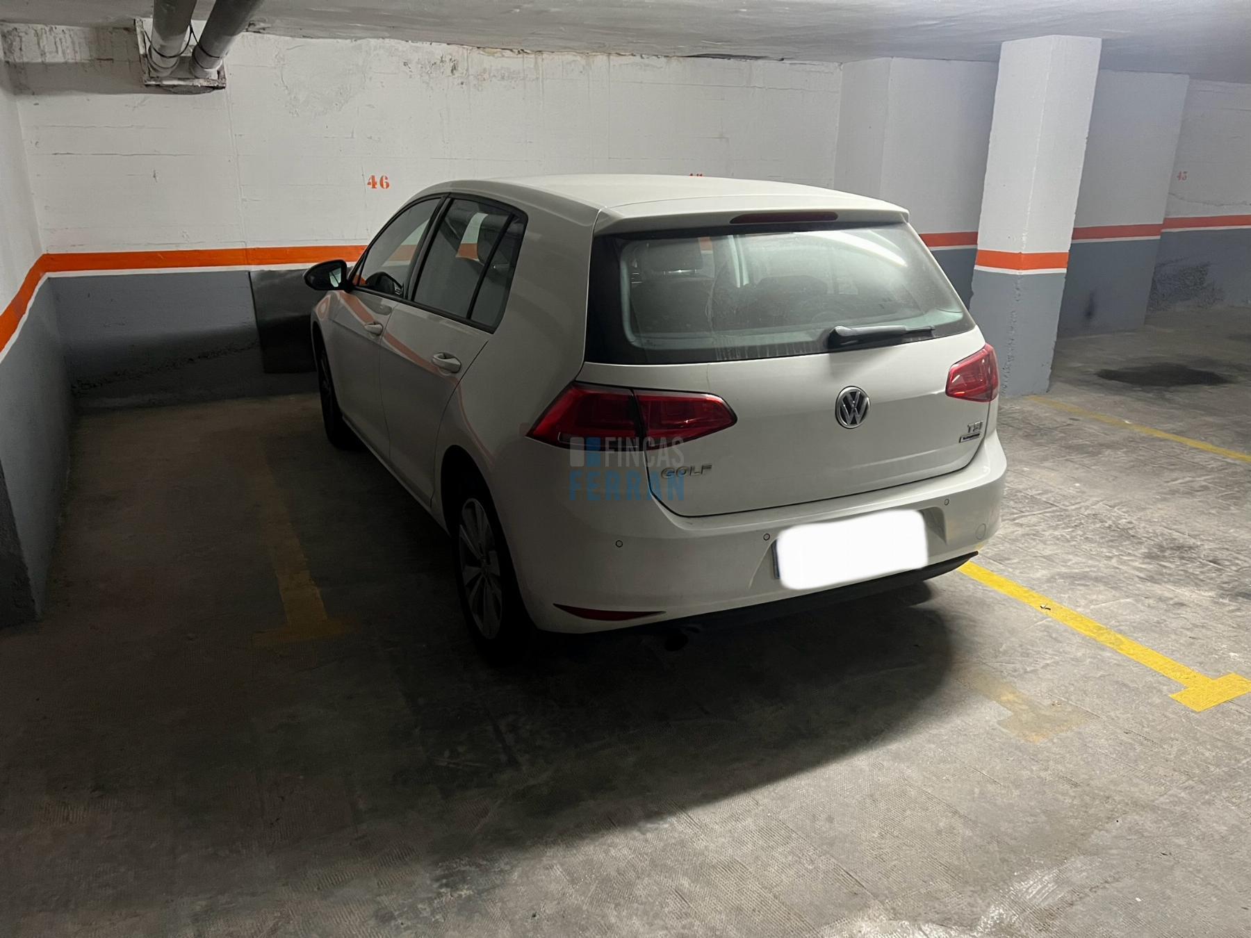 For sale of garage in Coma - Ruga