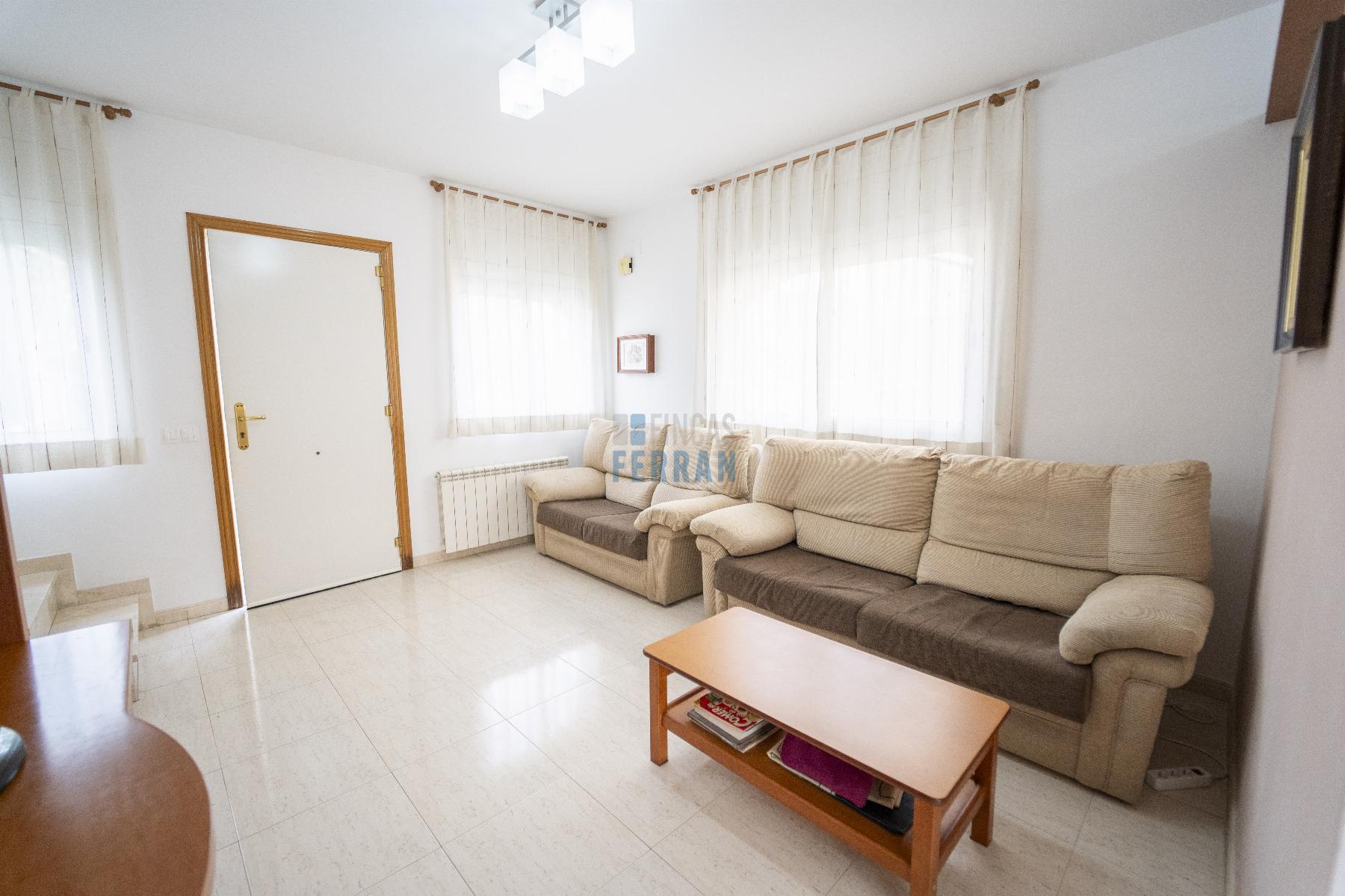 Venta de casa en Coma - Ruga