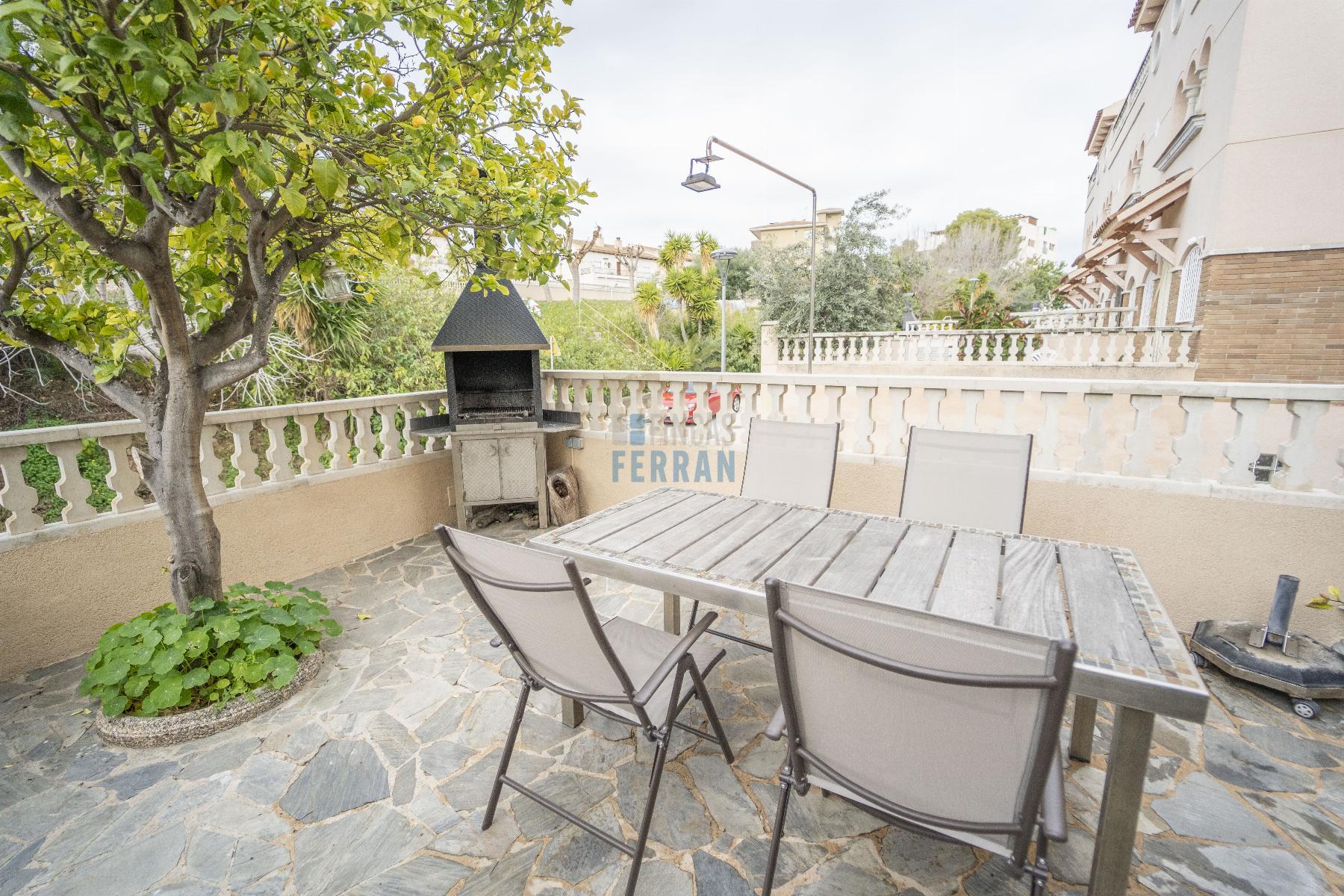 Venta de casa en Coma - Ruga