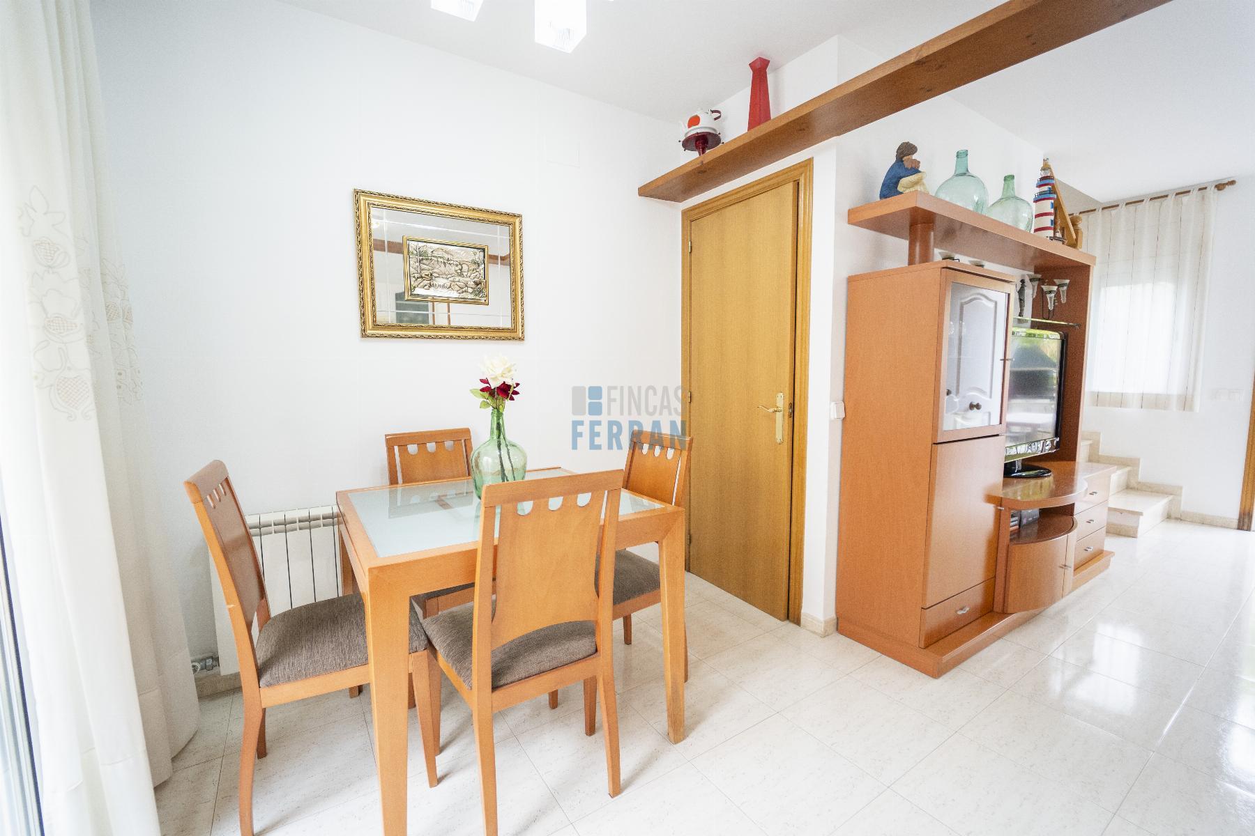 Venta de casa en Coma - Ruga