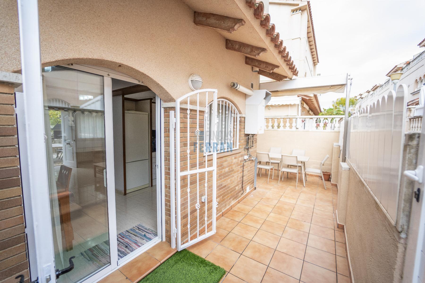 Venta de casa en Coma - Ruga
