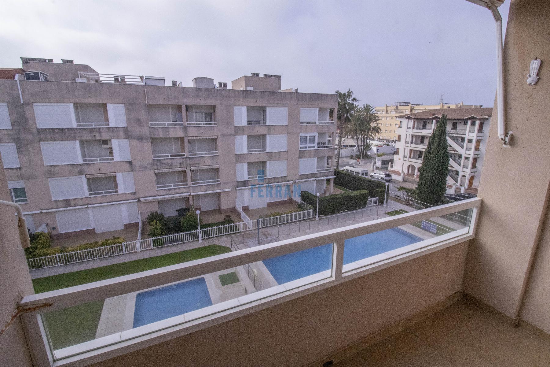 For sale of penthouse in Coma - Ruga