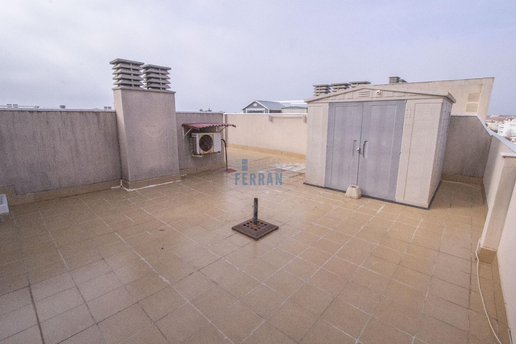 For sale of penthouse in Coma - Ruga