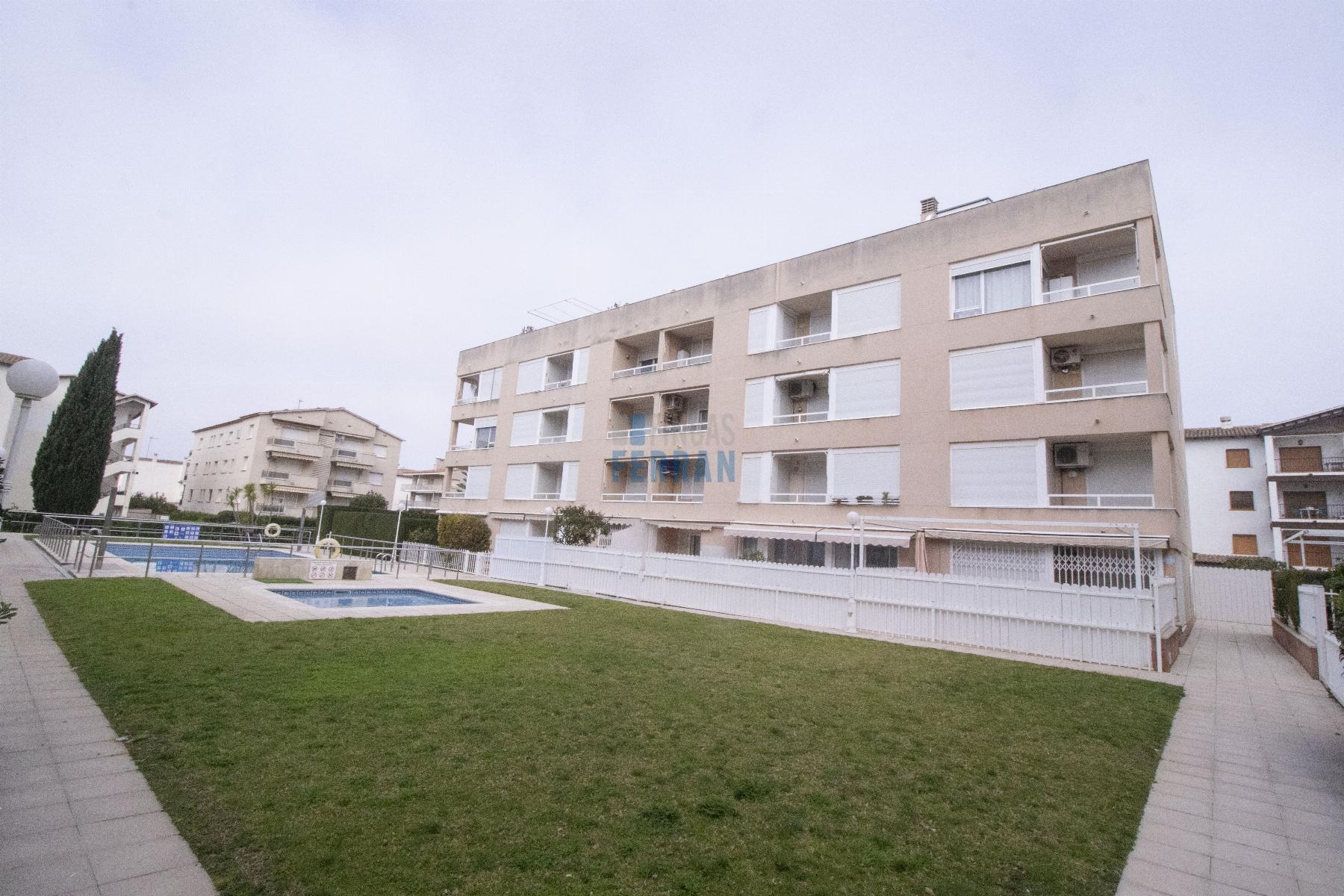 For sale of penthouse in Coma - Ruga