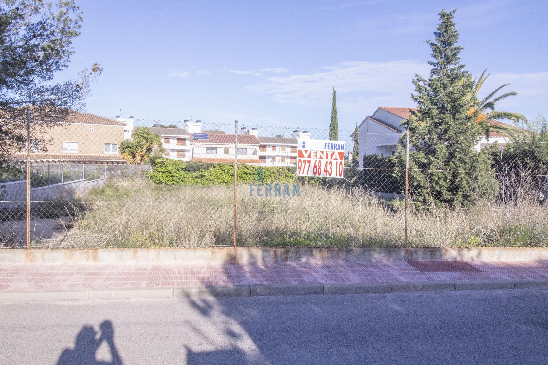 Venda de terreny a Coma - Ruga