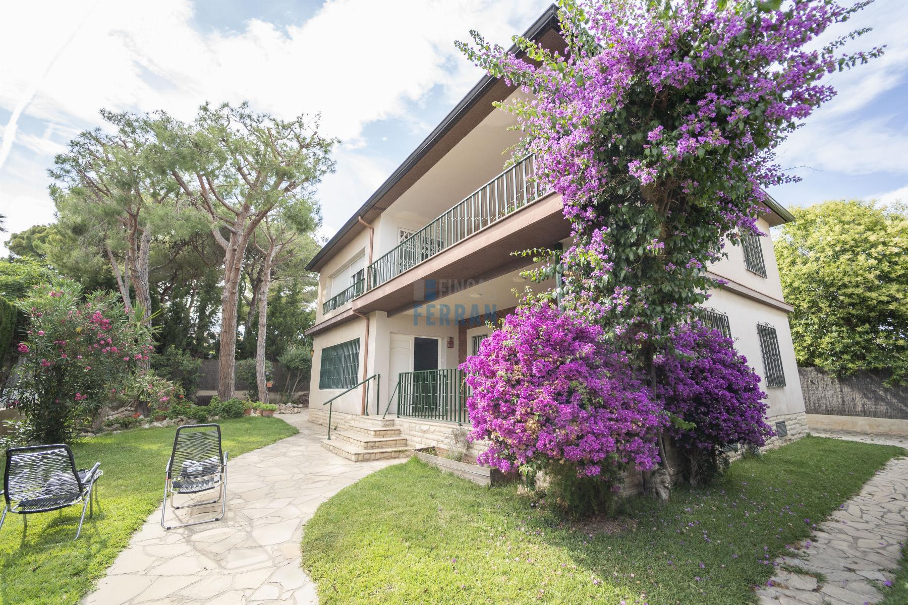 Venta de casa en Coma - Ruga
