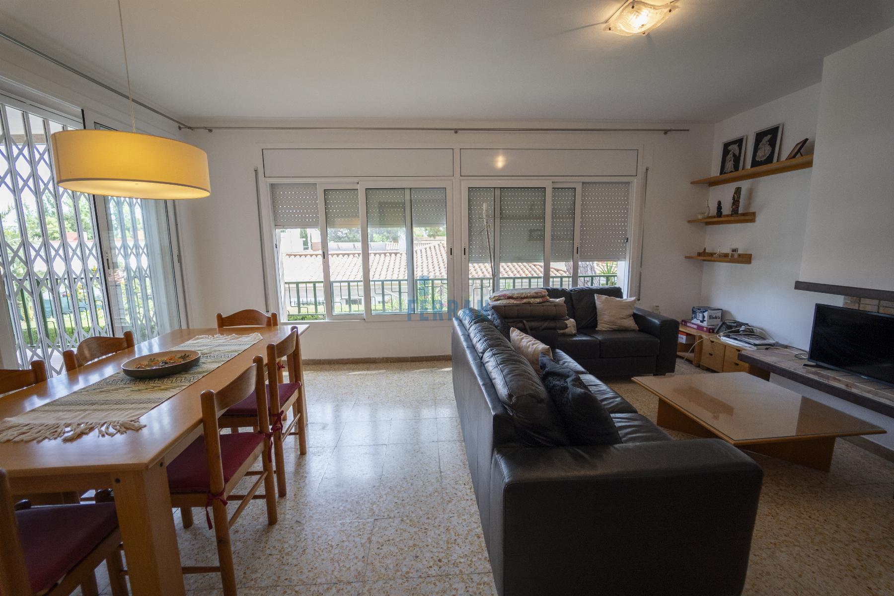 Venta de casa en Coma - Ruga