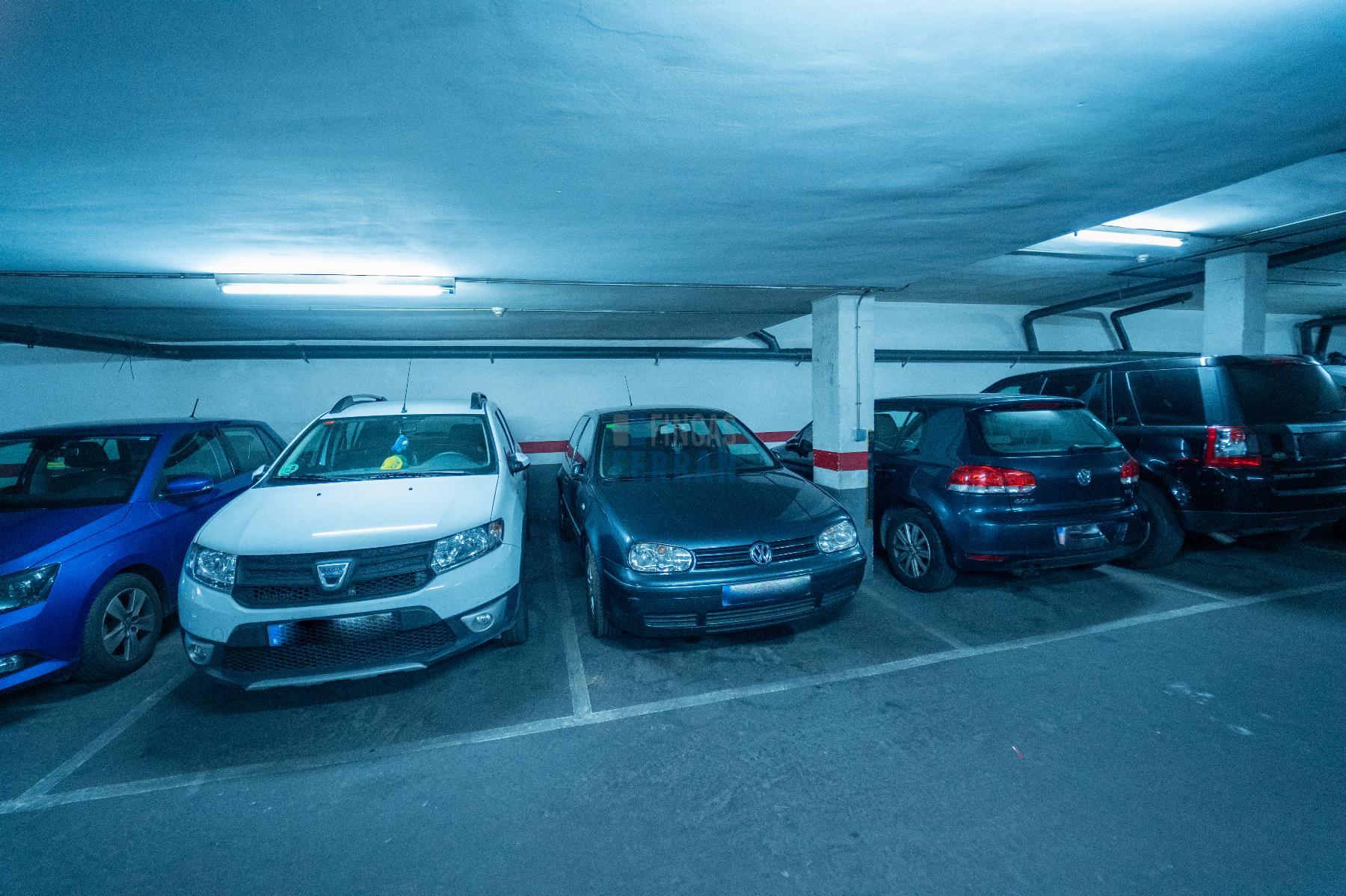 Vente de garage dans Barcelona