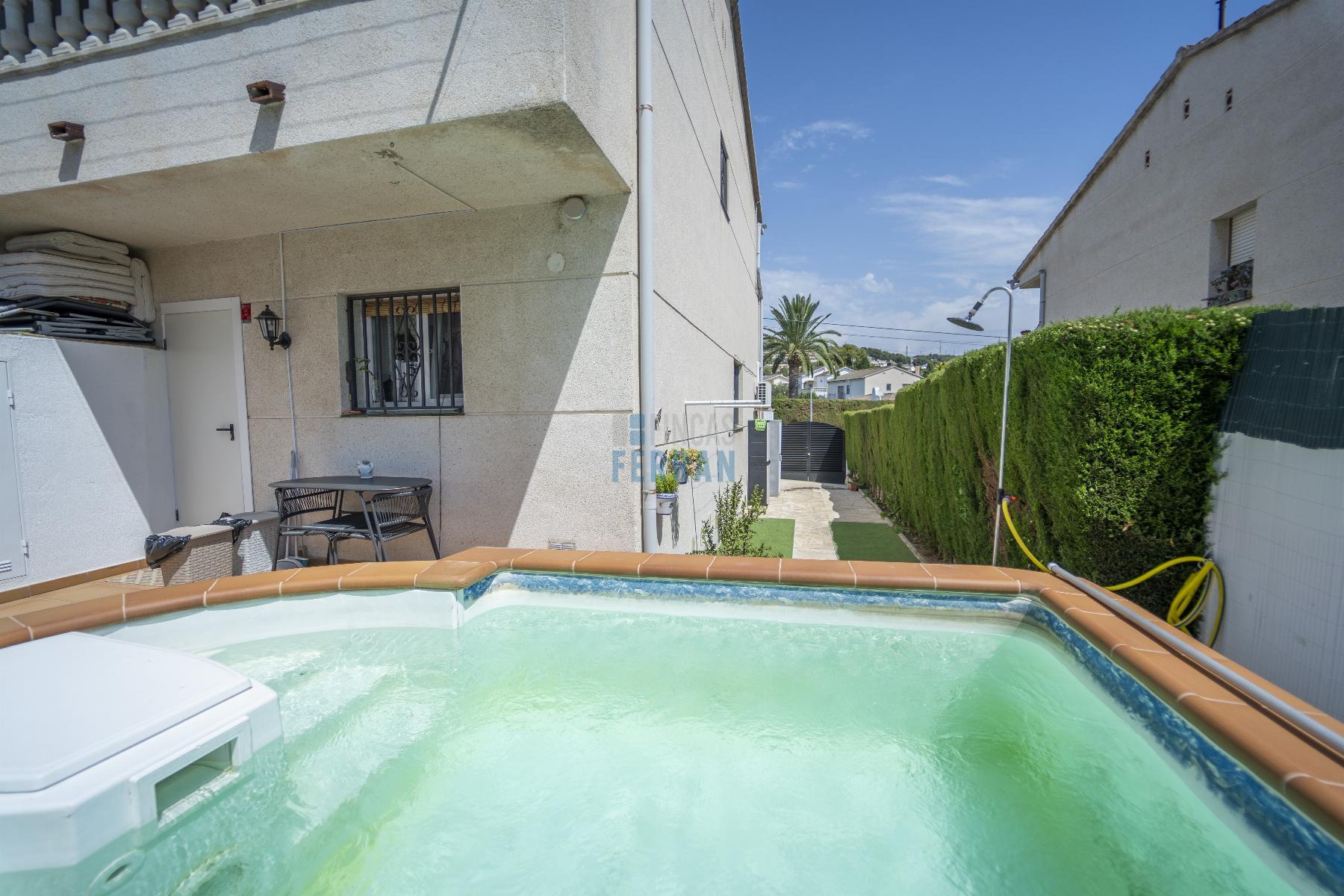 Venta de casa en Coma - Ruga