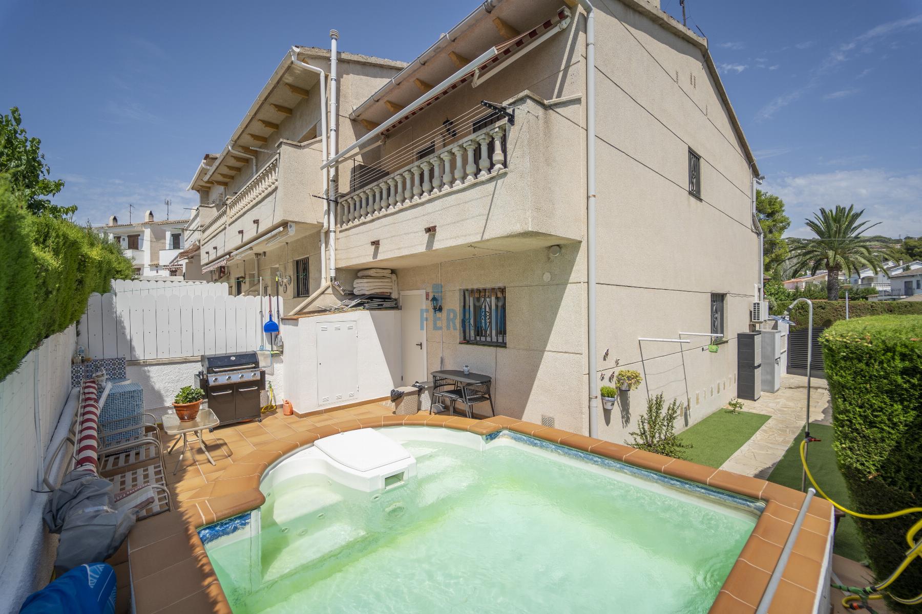 Venta de casa en Coma - Ruga