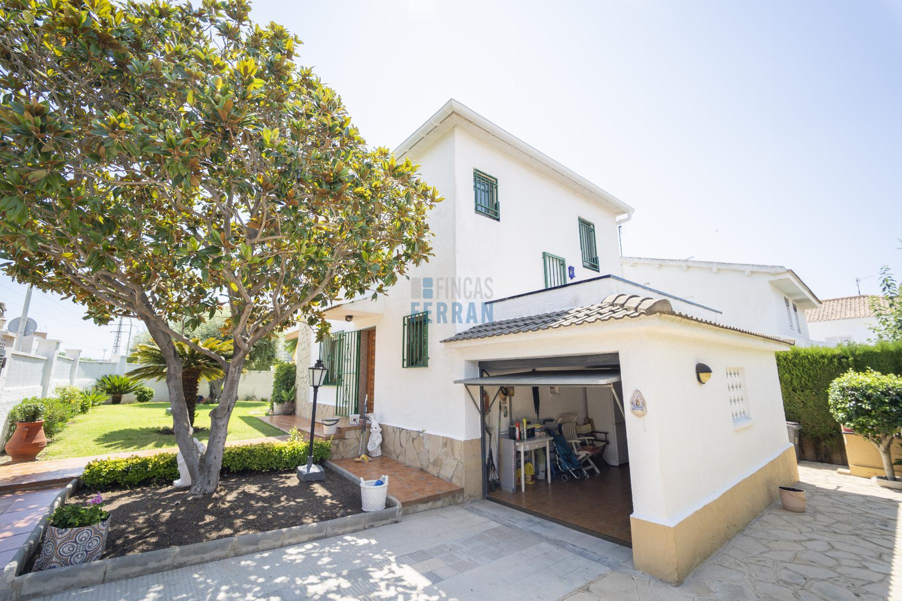 Venta de casa en Coma - Ruga