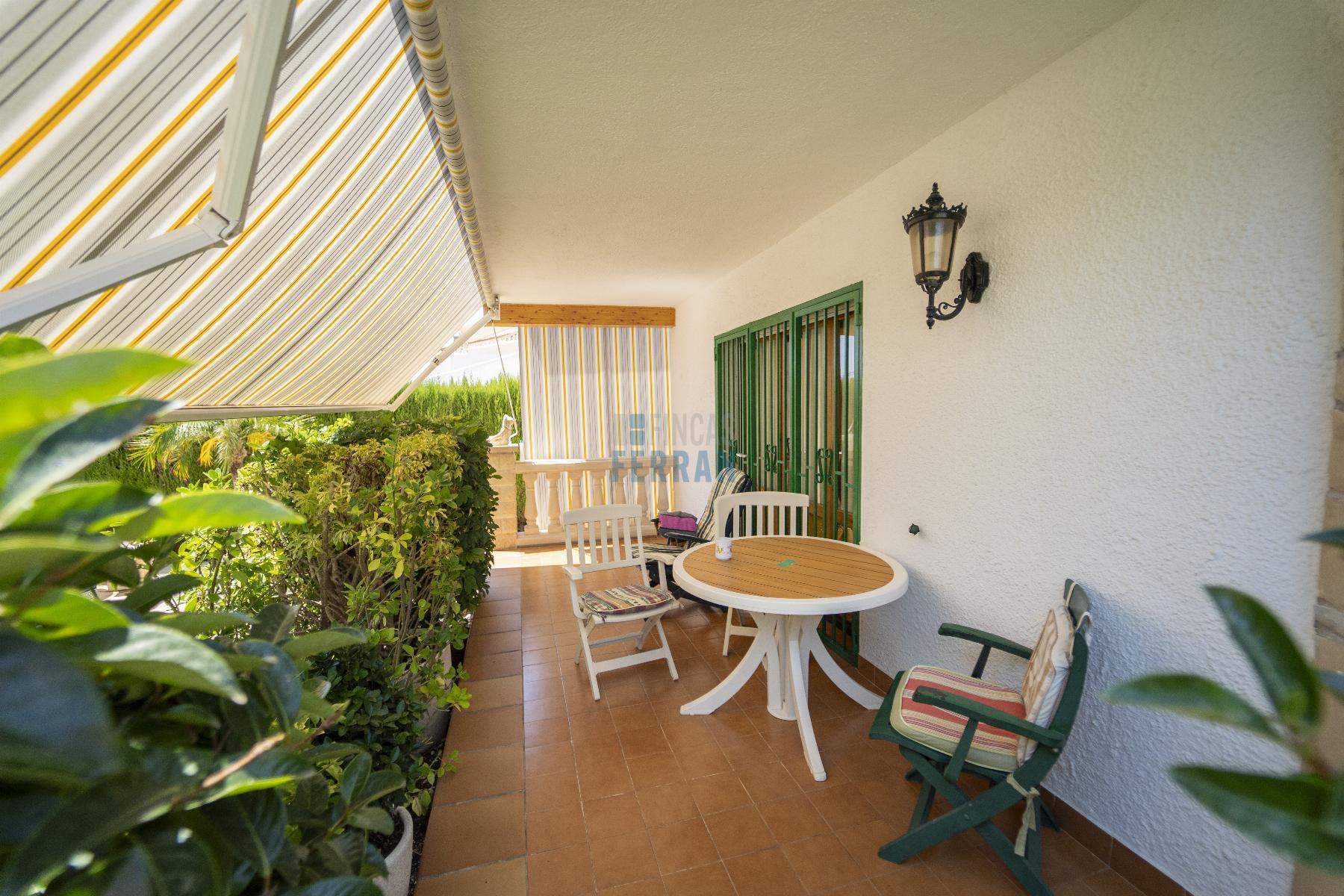 Venta de casa en Coma - Ruga