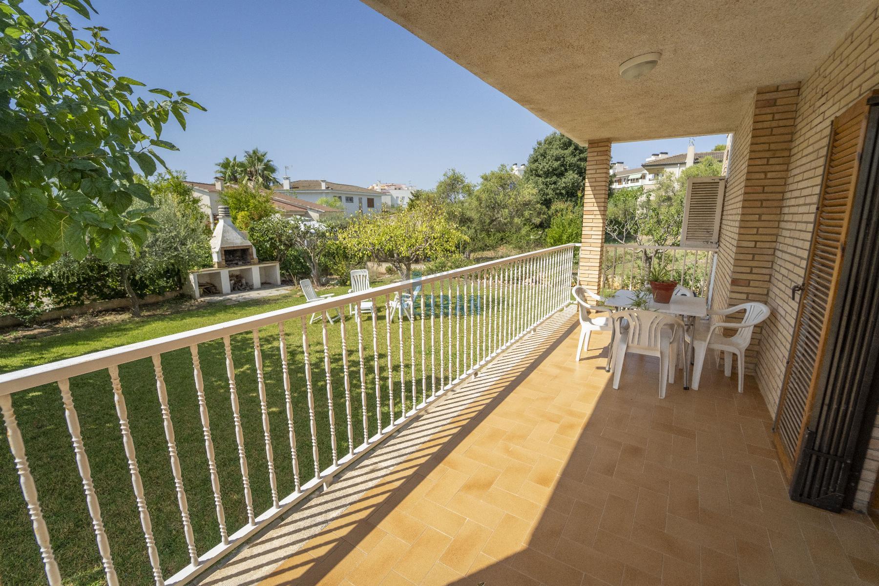 Venda de casa a Coma - Ruga