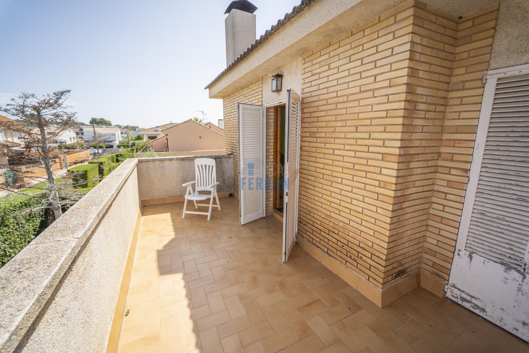 Venda de casa a Coma - Ruga