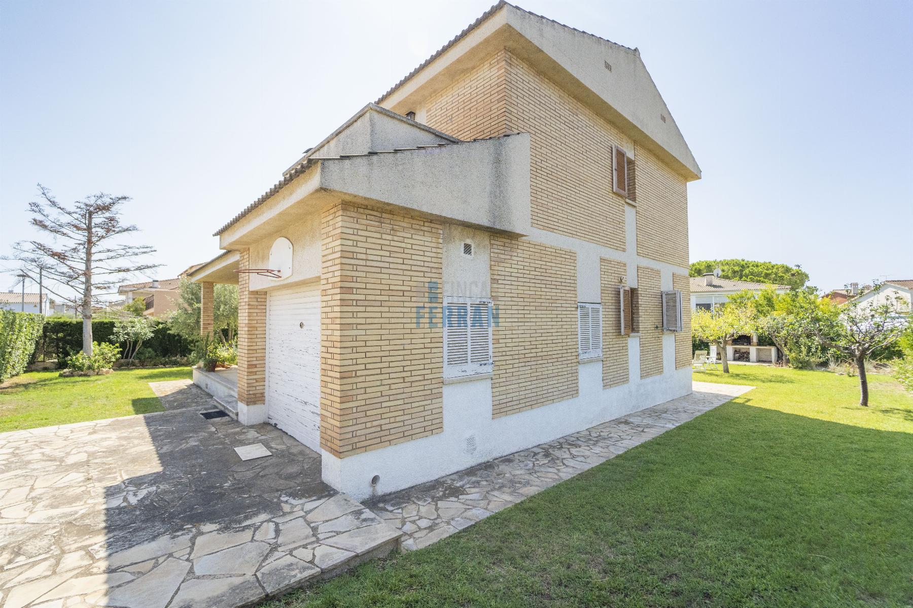 Venda de casa a Coma - Ruga