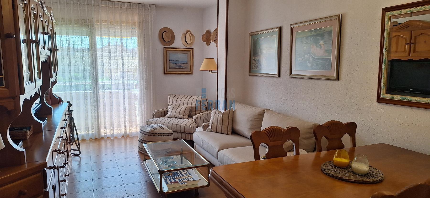 For sale of penthouse in Coma - Ruga