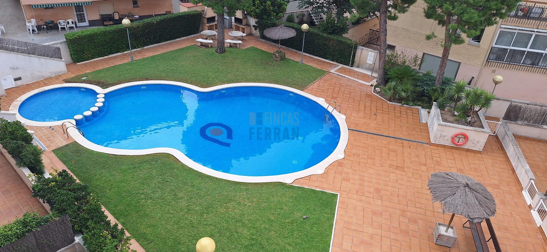 For sale of penthouse in Coma - Ruga