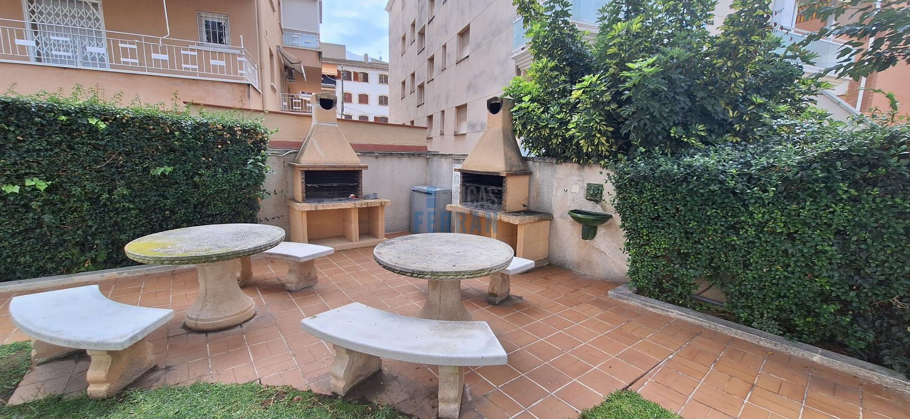 For sale of ground floor in Coma - Ruga