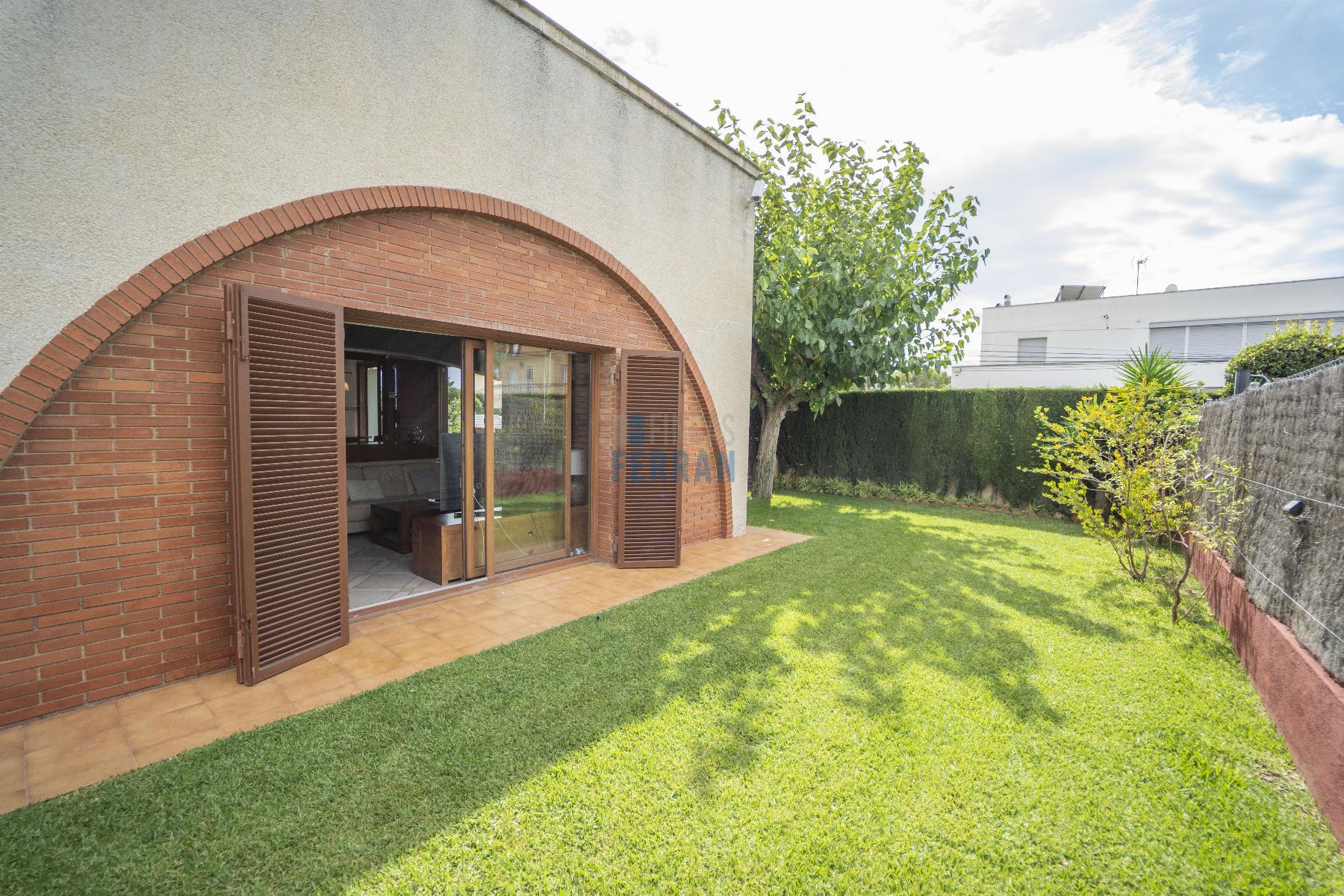Venta de casa en Coma - Ruga