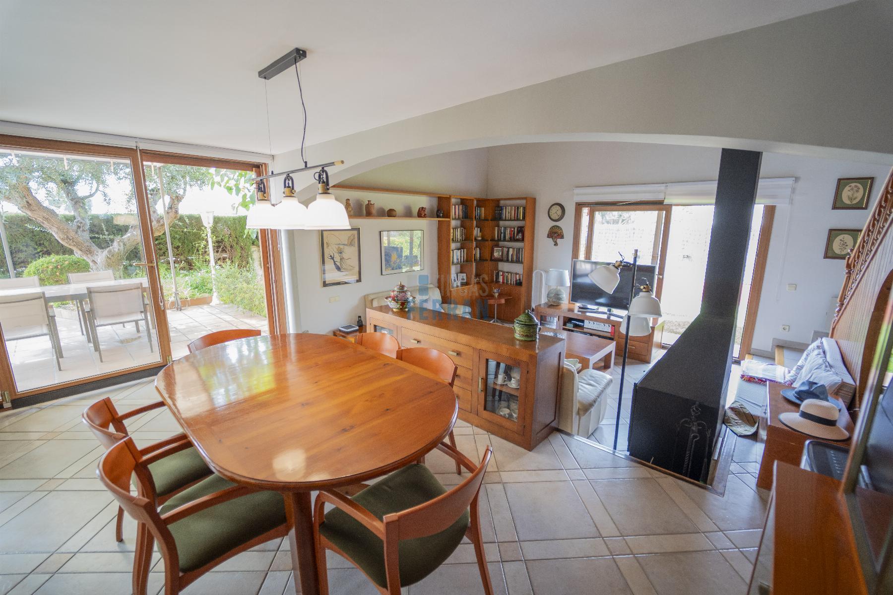 Venta de casa en Coma - Ruga