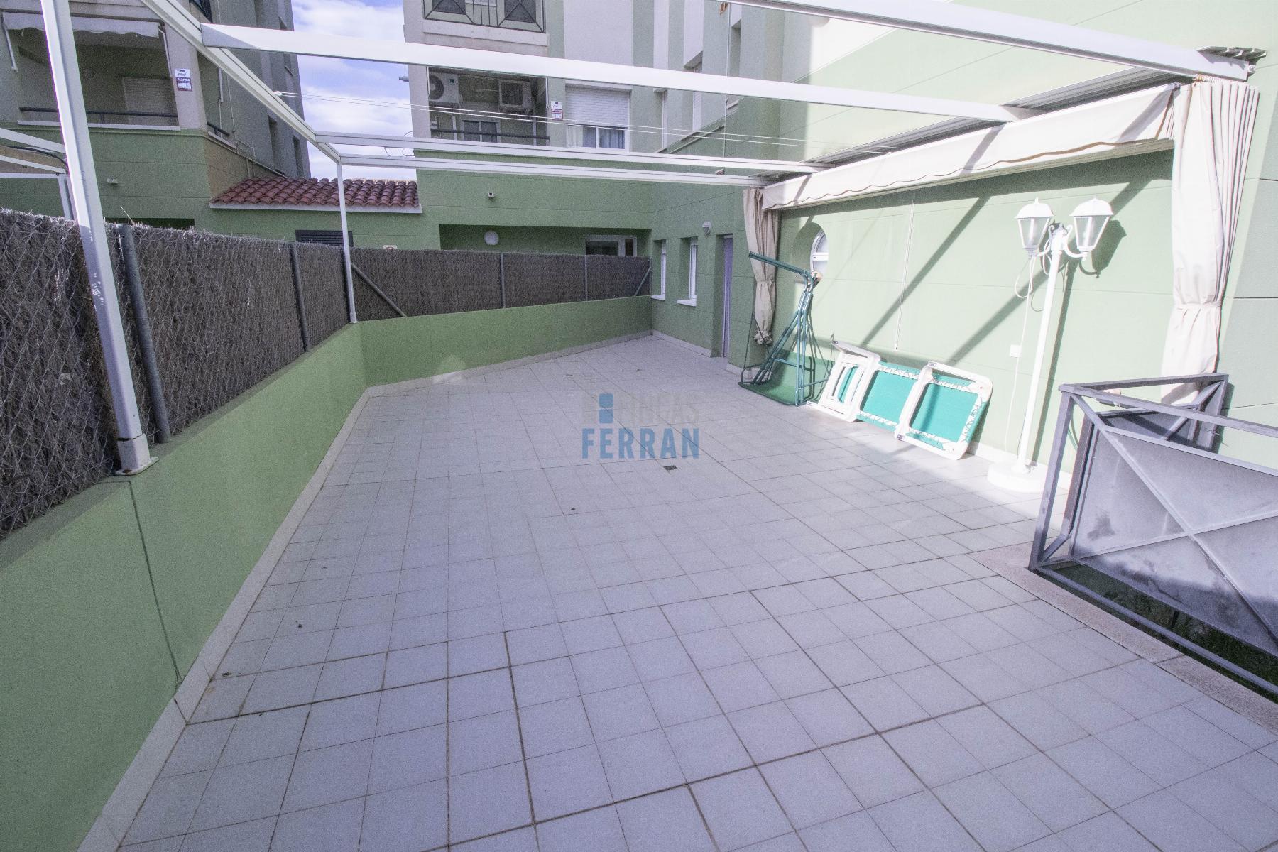 For sale of ground floor in Coma - Ruga