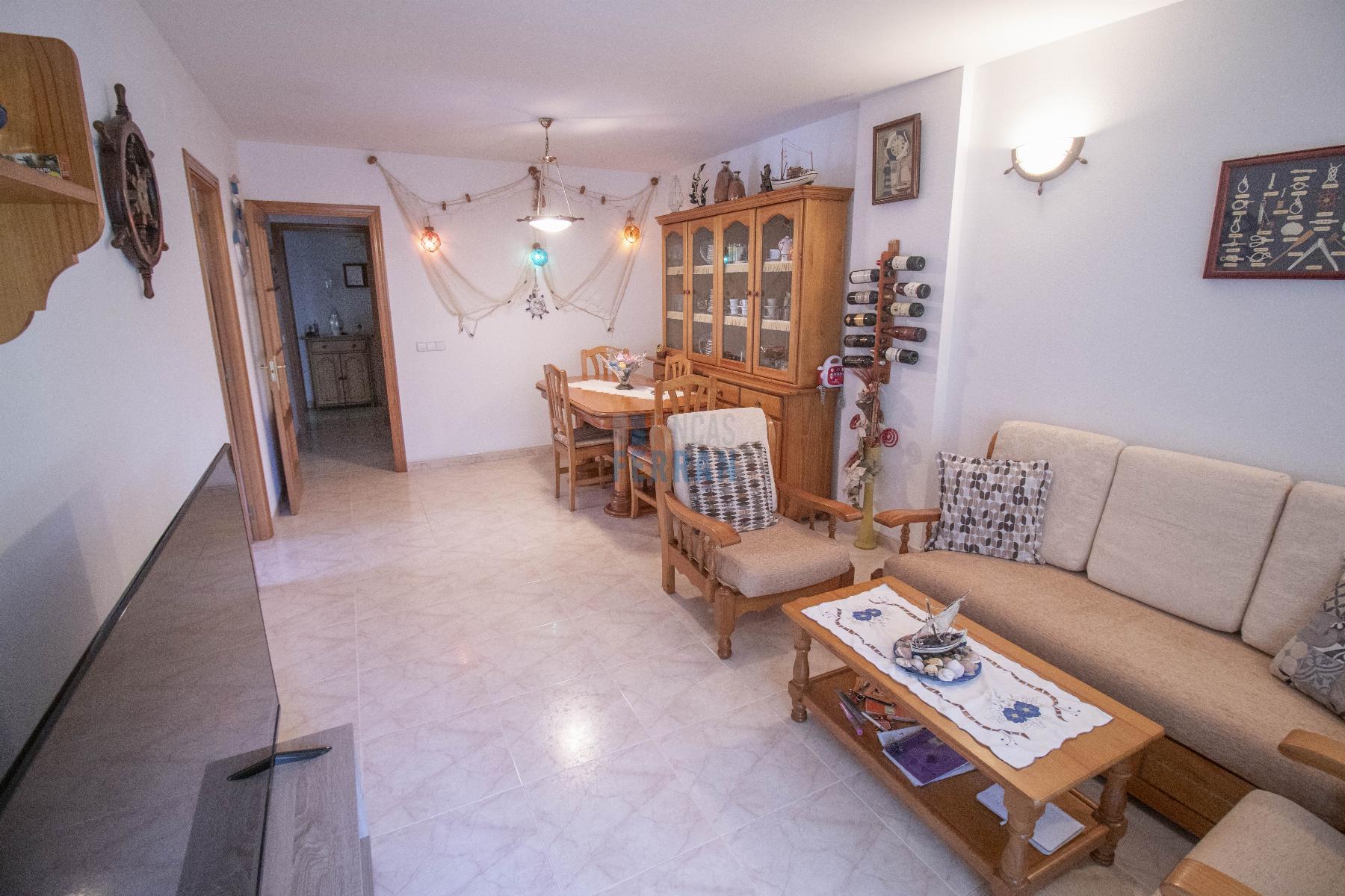 For sale of ground floor in Coma - Ruga