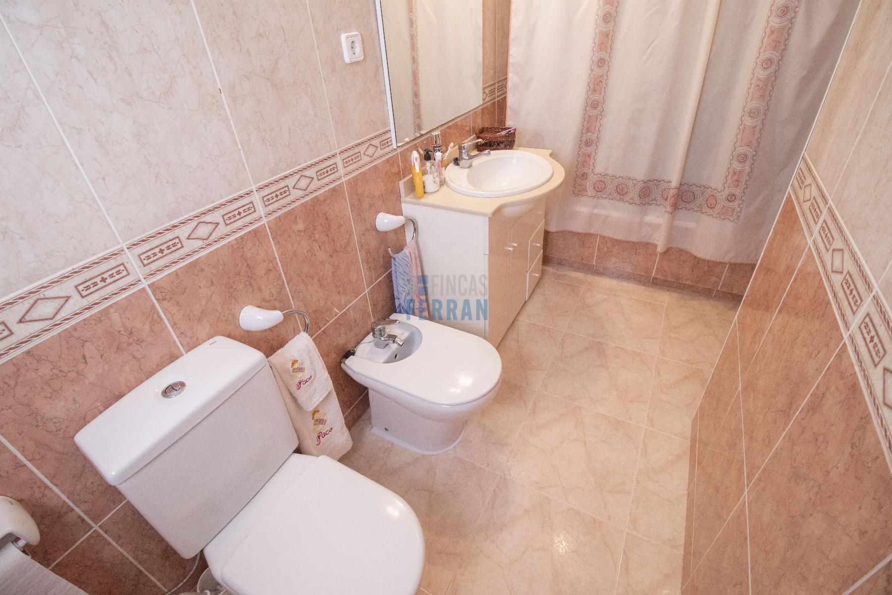 For sale of ground floor in Coma - Ruga