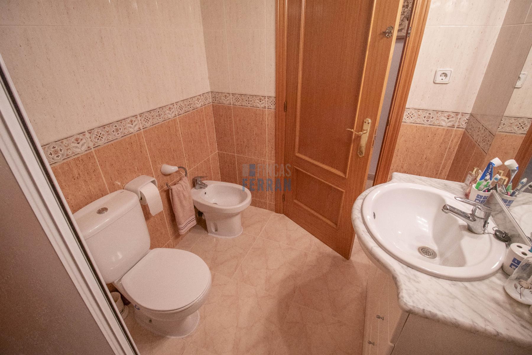 For sale of ground floor in Coma - Ruga
