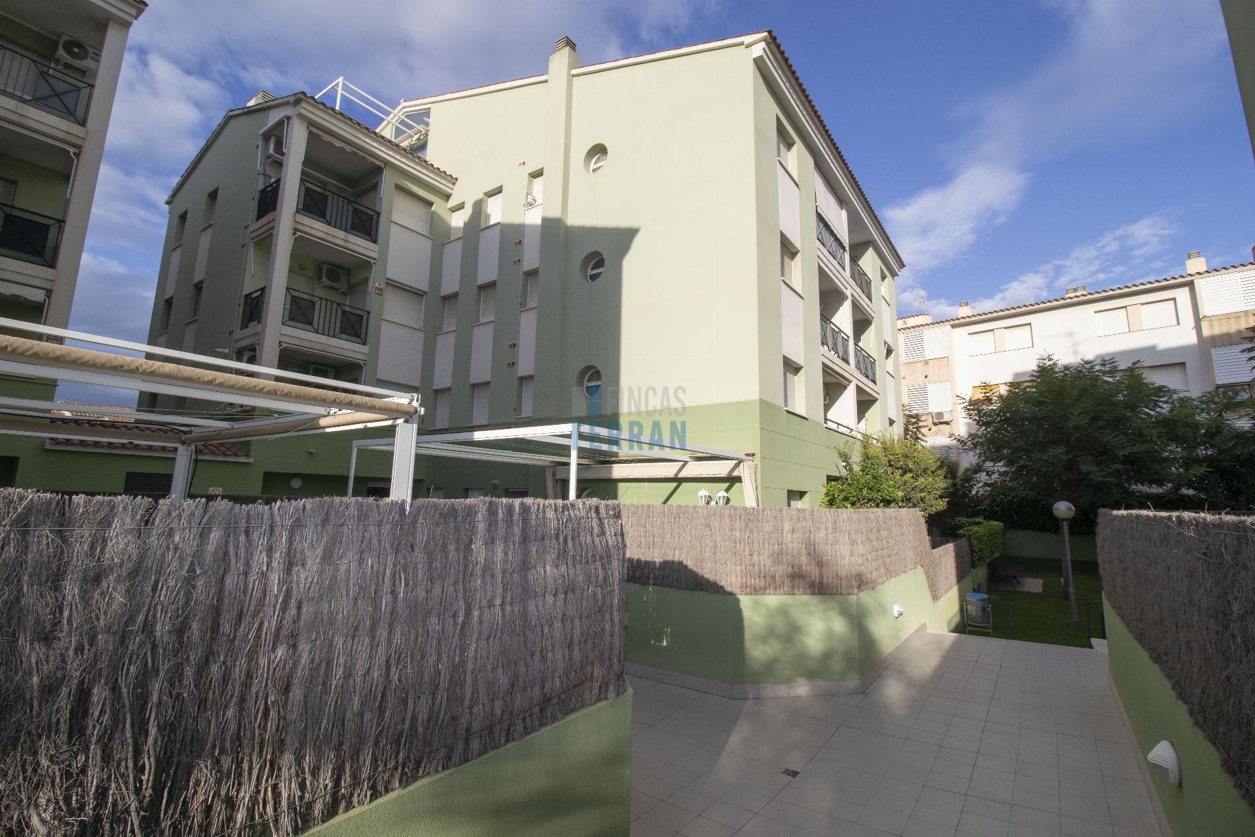 For sale of ground floor in Coma - Ruga