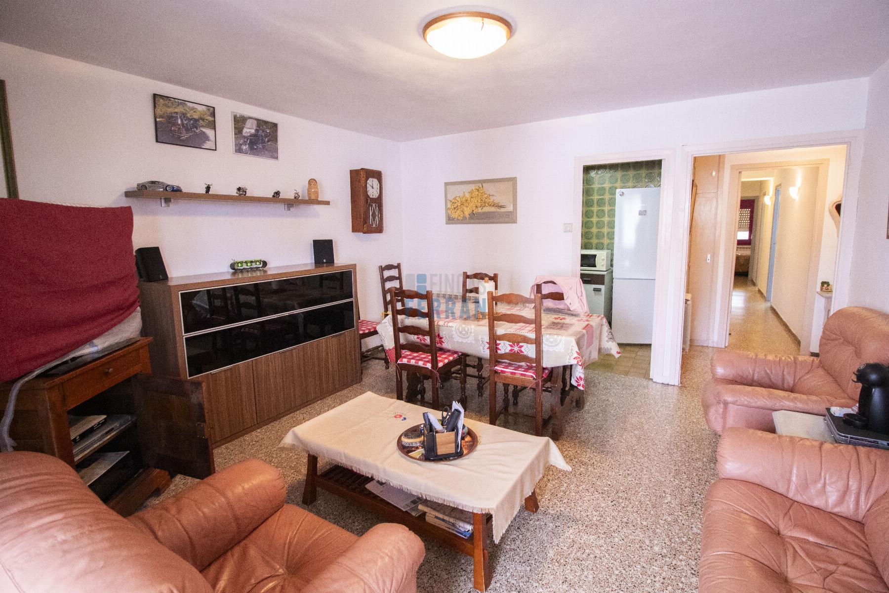 For sale of apartment in Coma - Ruga