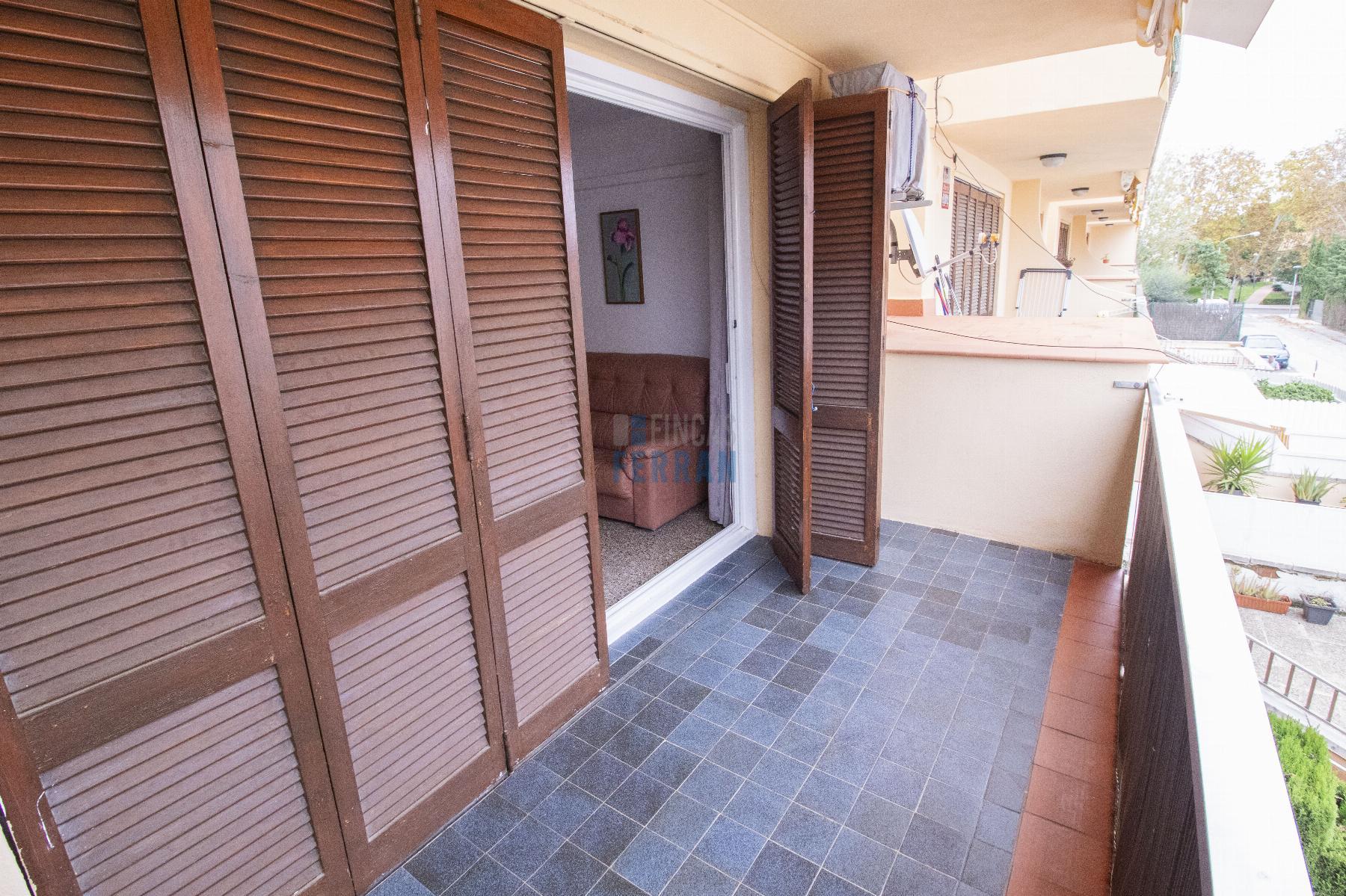 For sale of apartment in Coma - Ruga