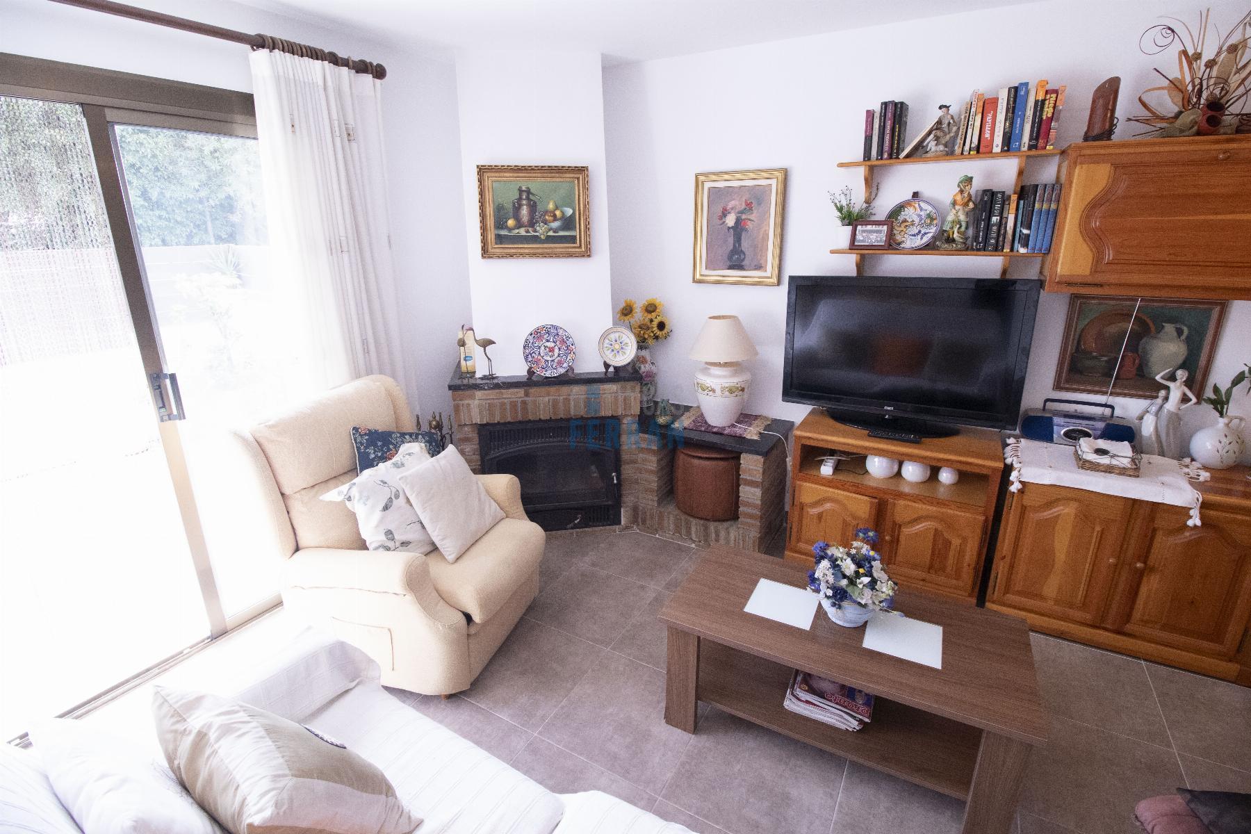 For sale of duplex in Coma - Ruga