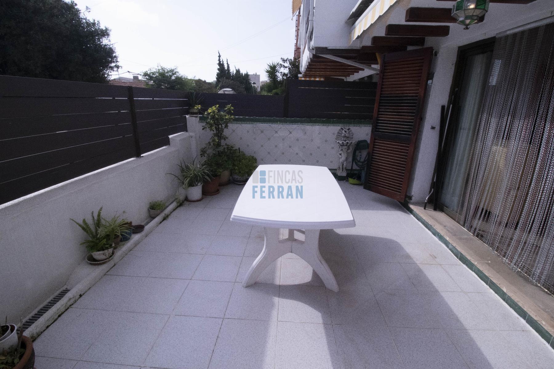 For sale of duplex in Coma - Ruga