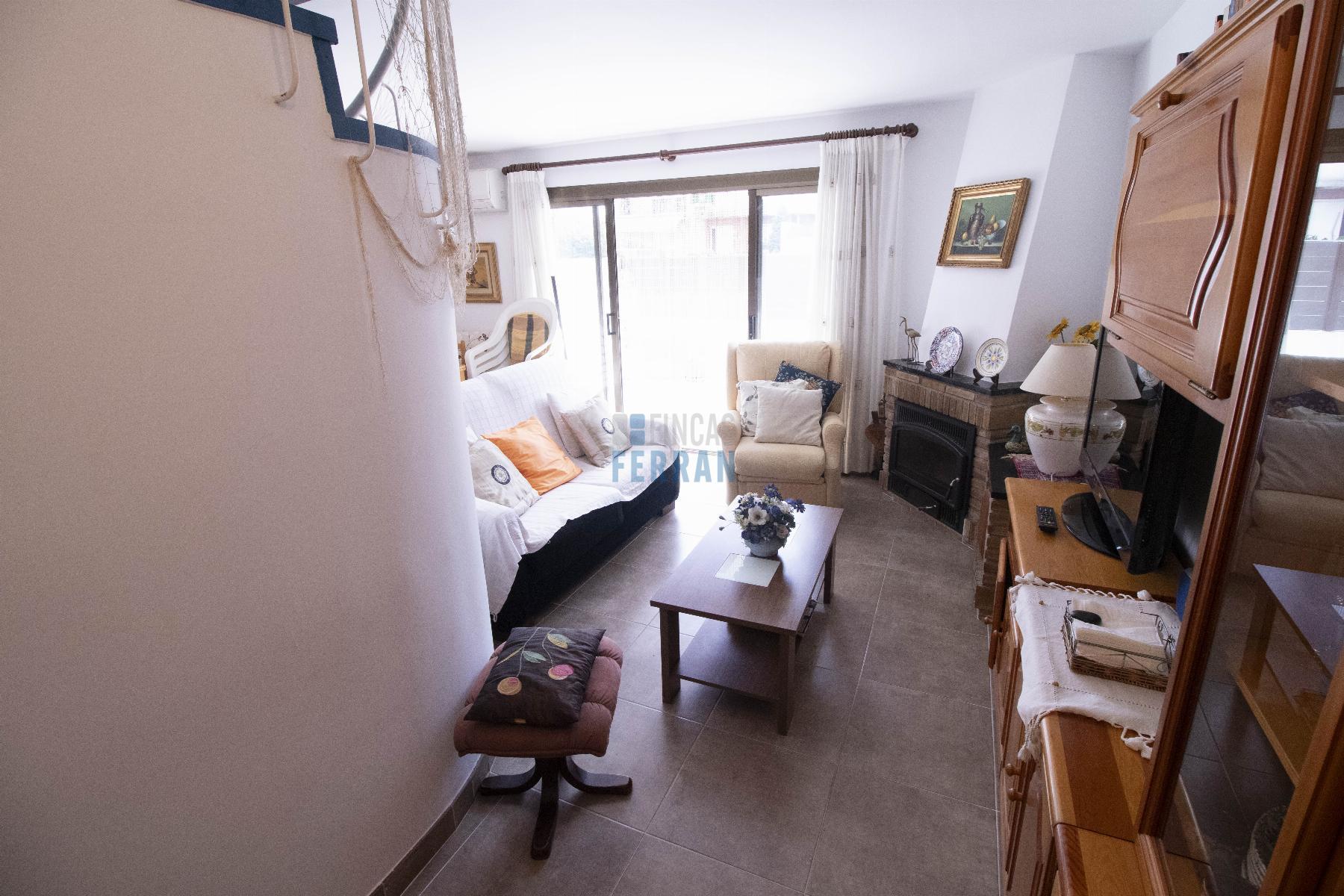 For sale of duplex in Coma - Ruga