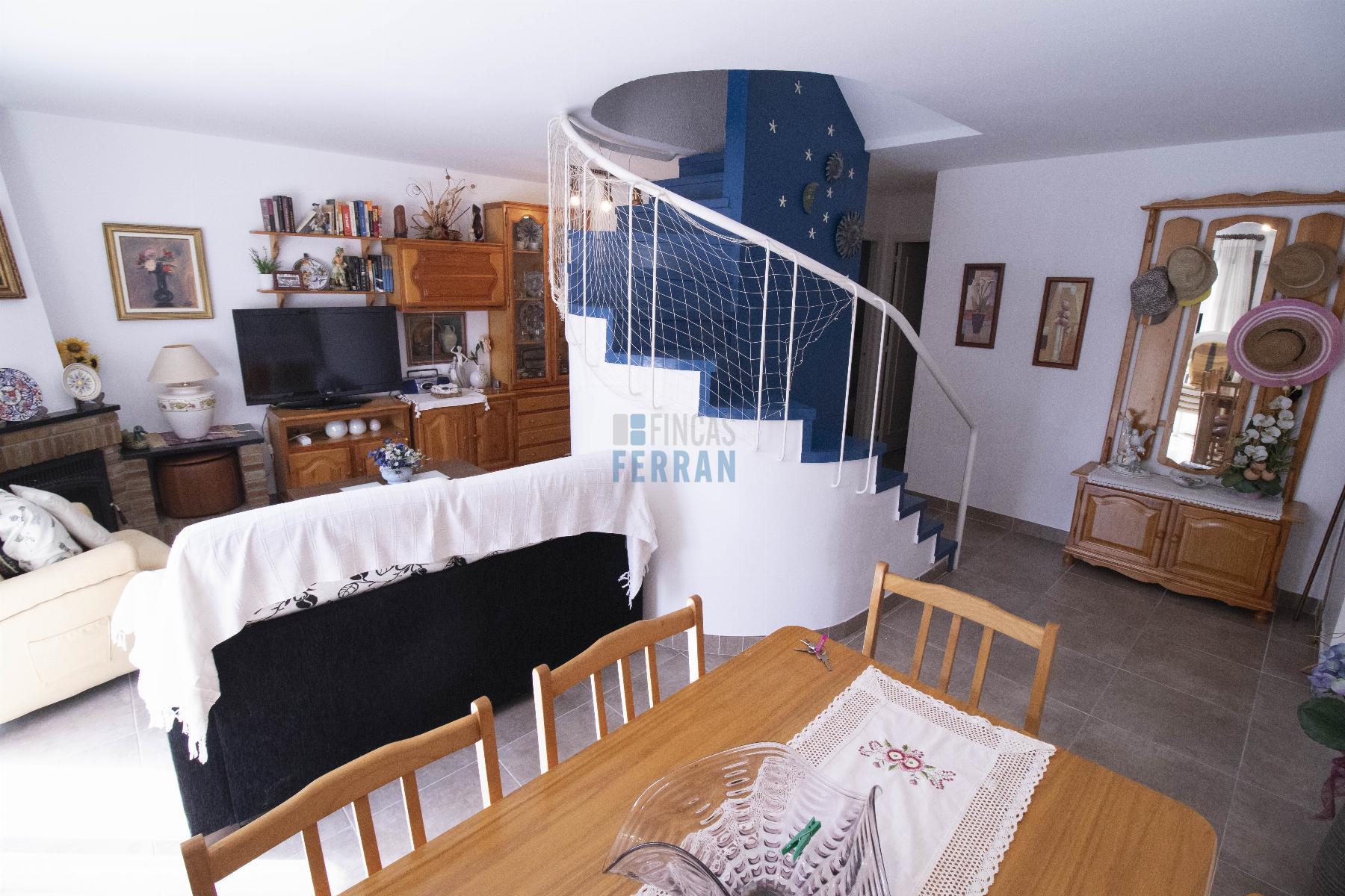 For sale of duplex in Coma - Ruga