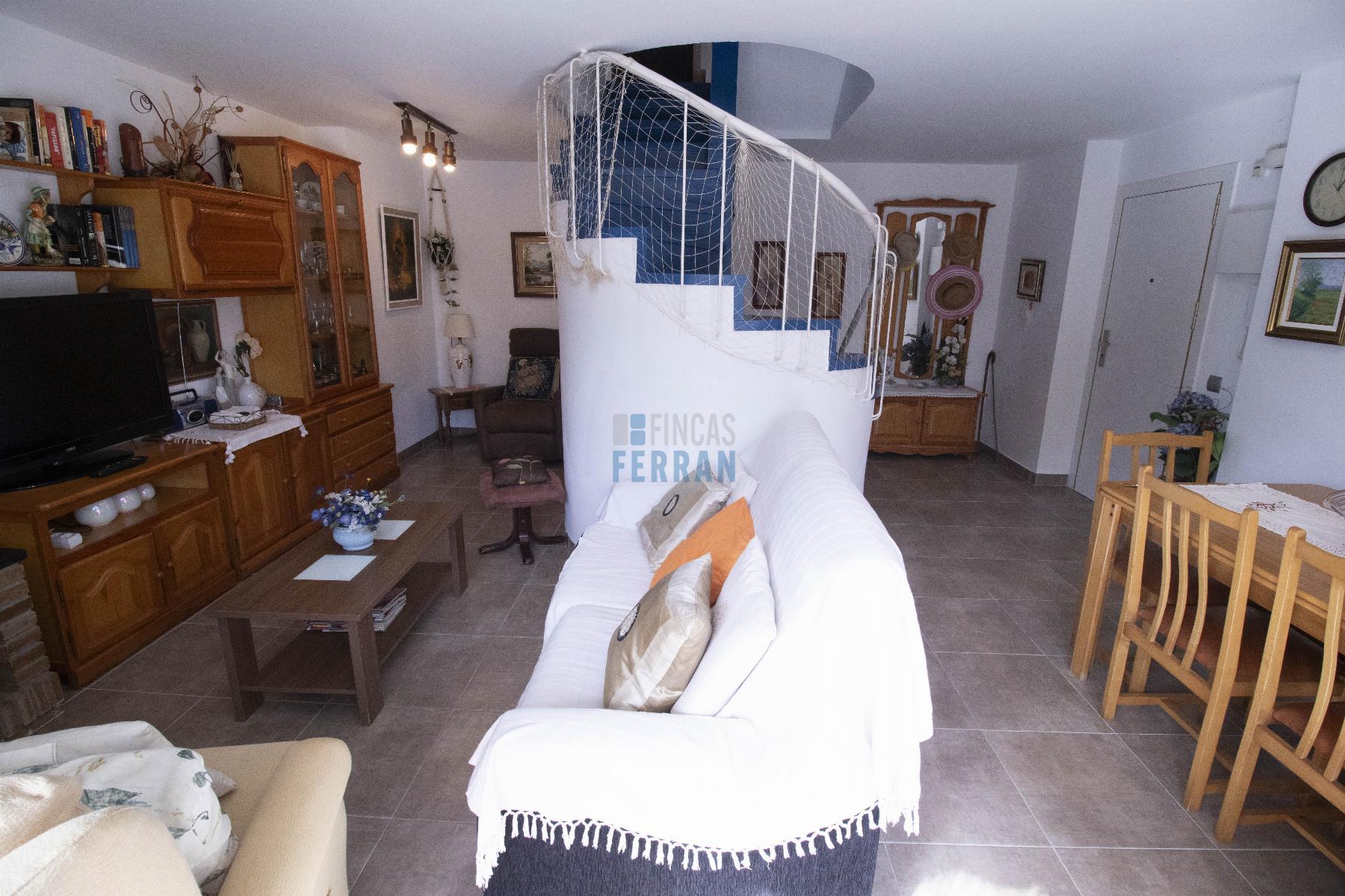 For sale of duplex in Coma - Ruga