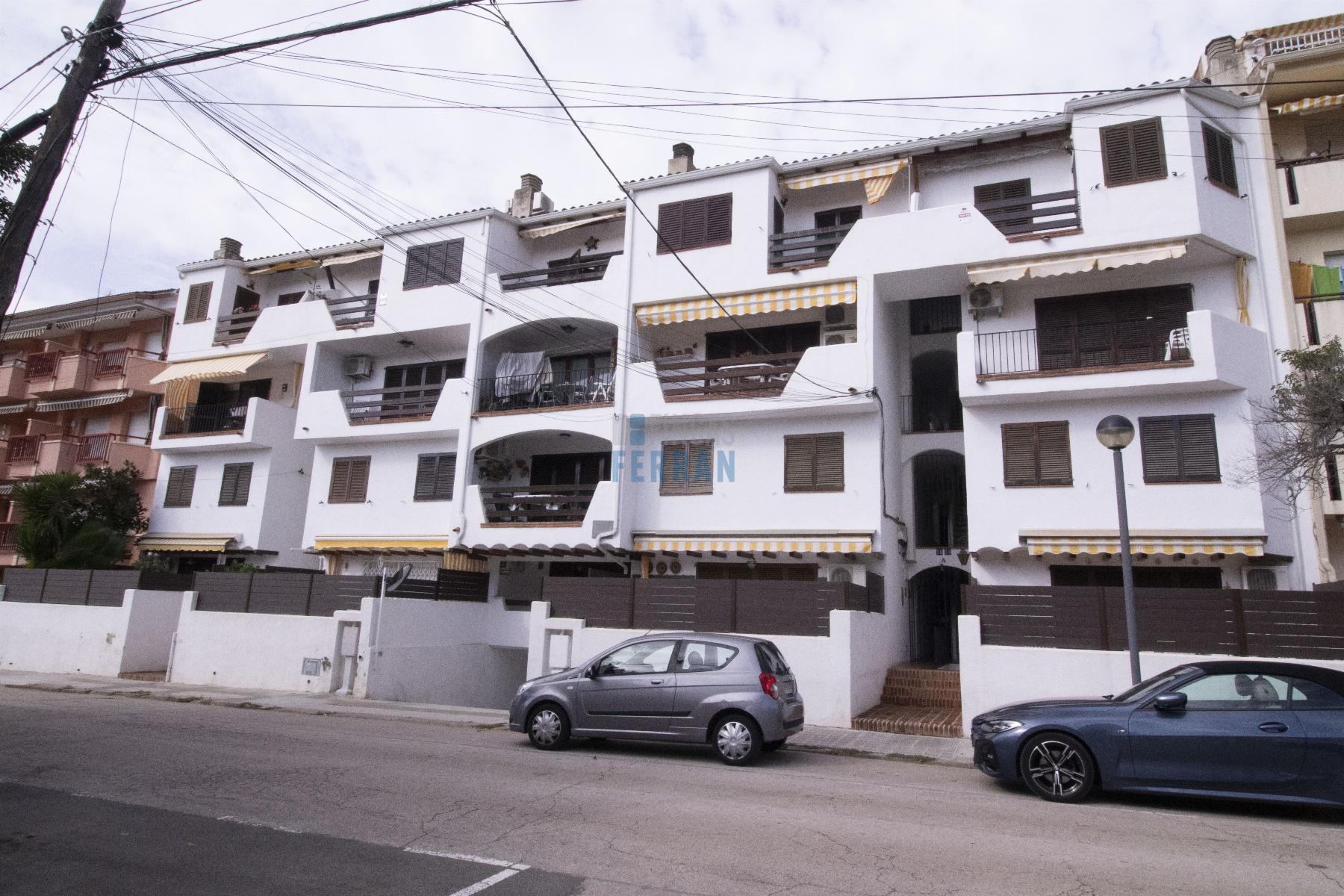 For sale of duplex in Coma - Ruga