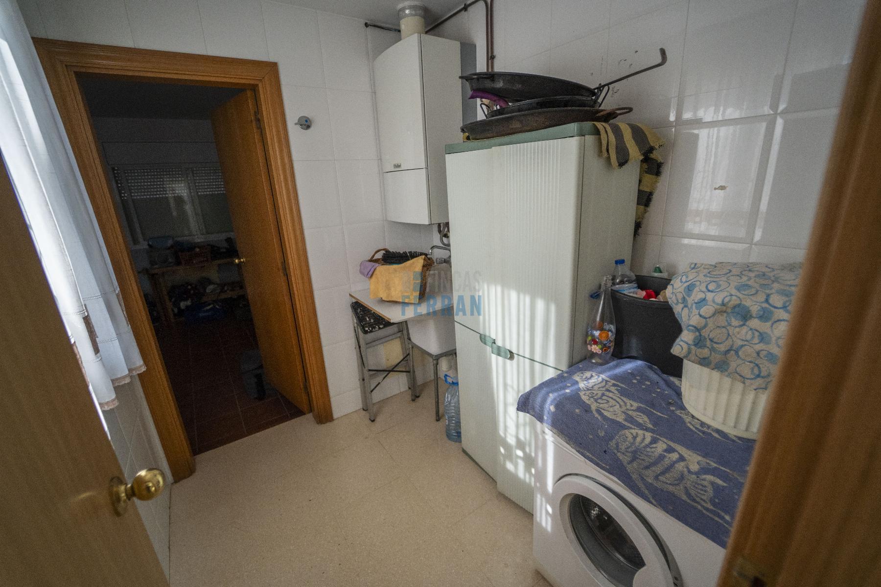 For sale of house in Coma - Ruga