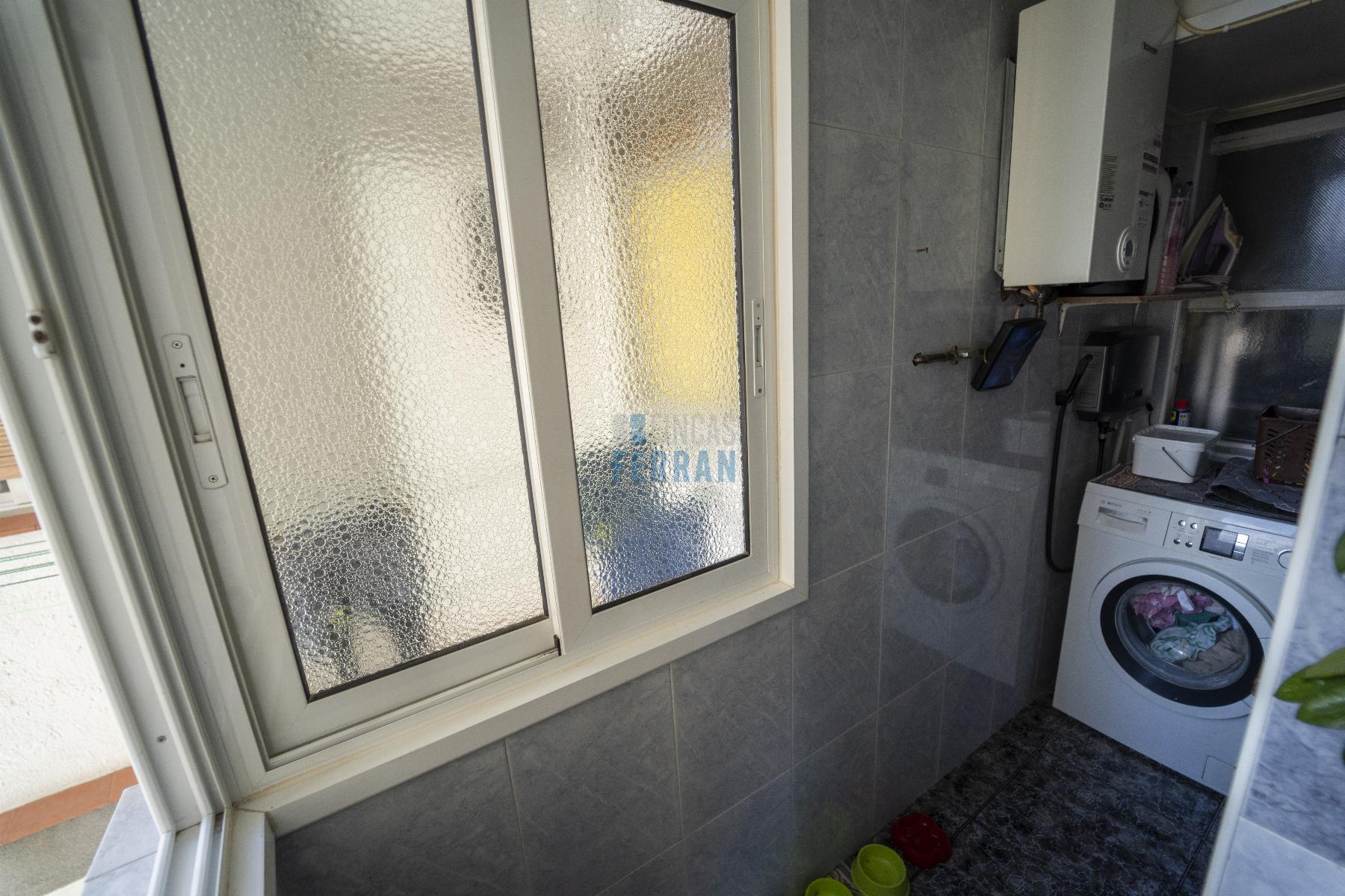 For sale of flat in Cornellà de Llobregat
