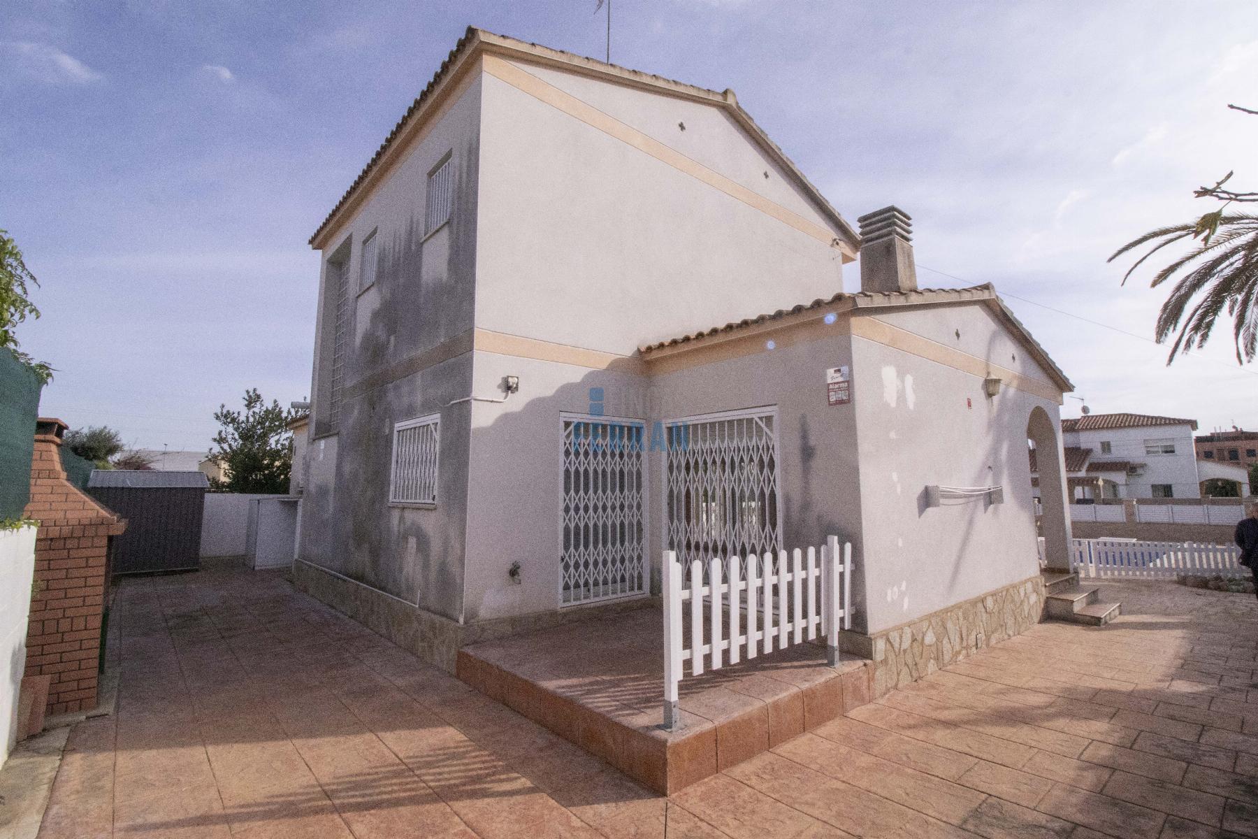 Vente de maison dans Coma - Ruga
