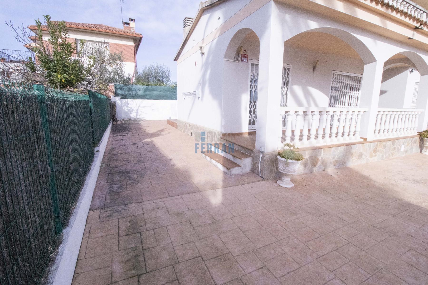 Vente de maison dans Coma - Ruga