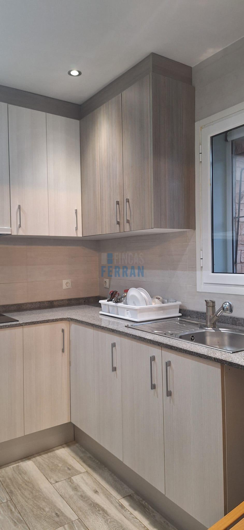 For sale of house in Coma - Ruga