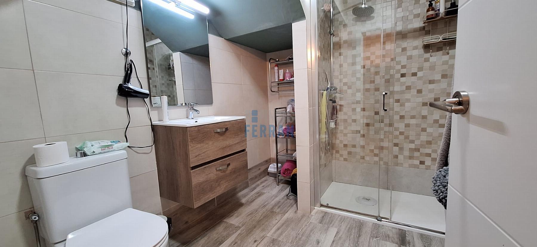 For sale of house in Coma - Ruga