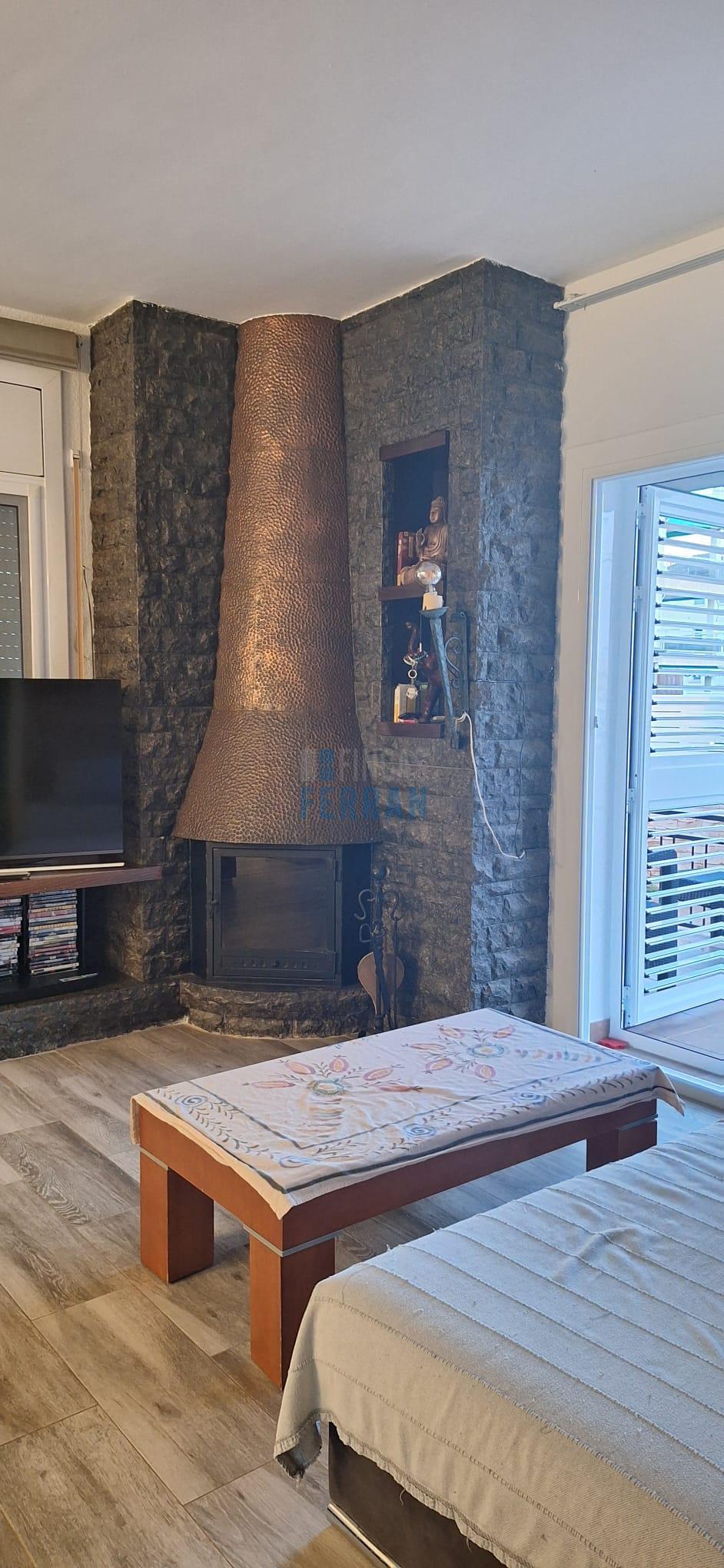 For sale of house in Coma - Ruga