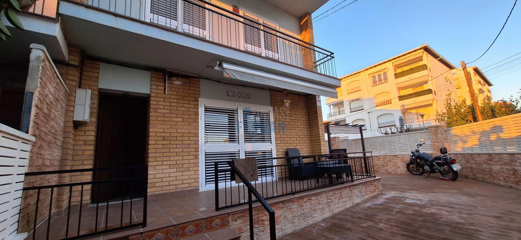 For sale of house in Coma - Ruga