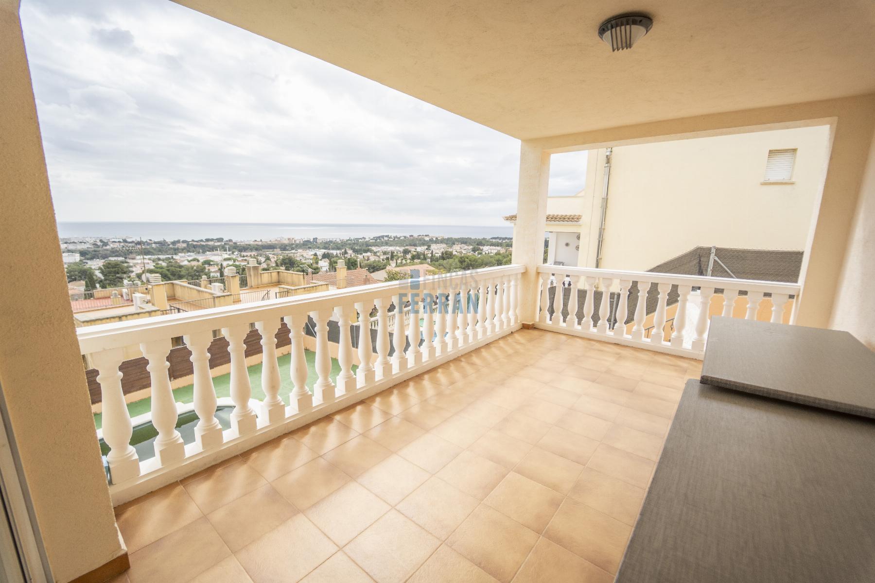 For sale of house in Coma - Ruga