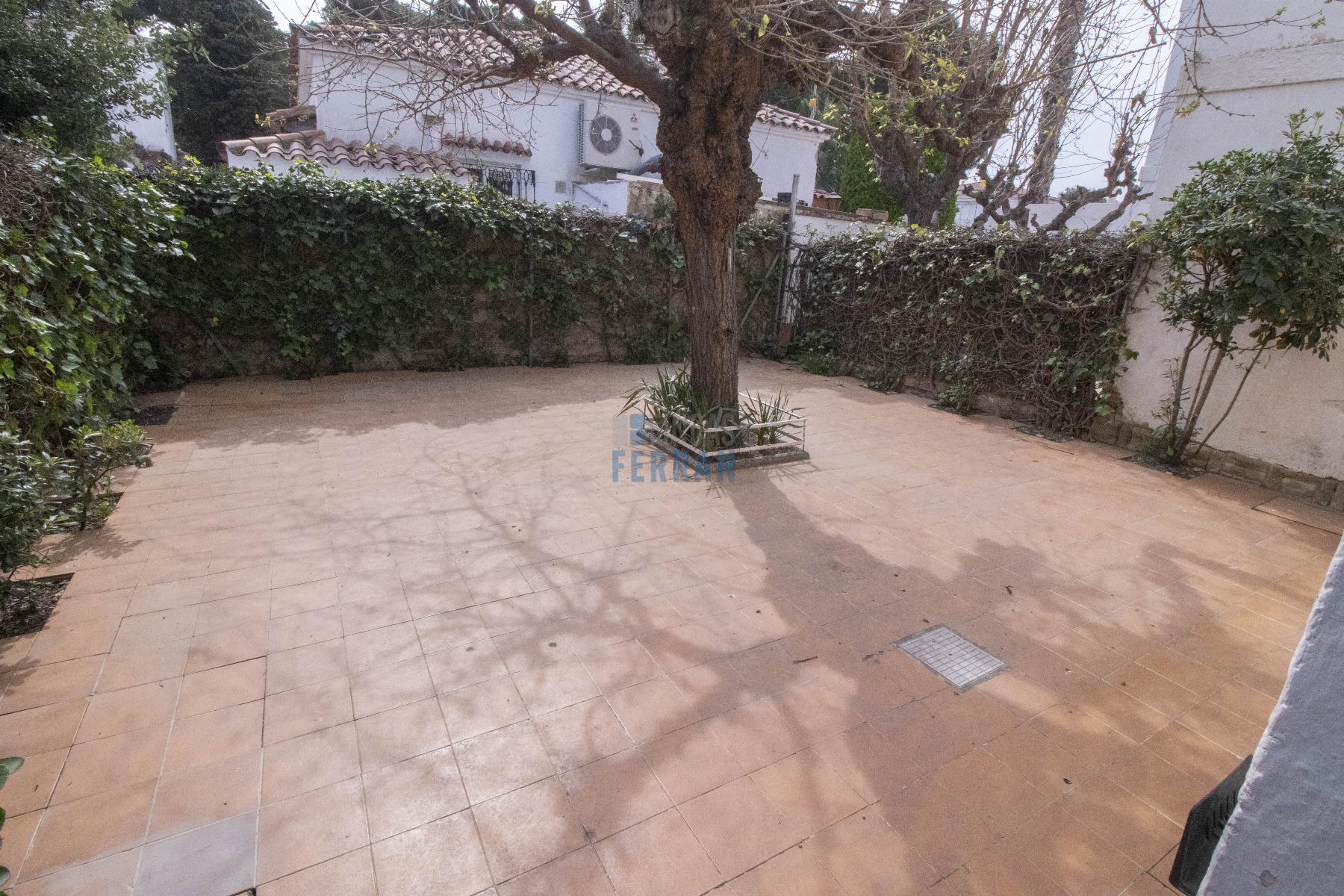 Venta de casa en Coma - Ruga