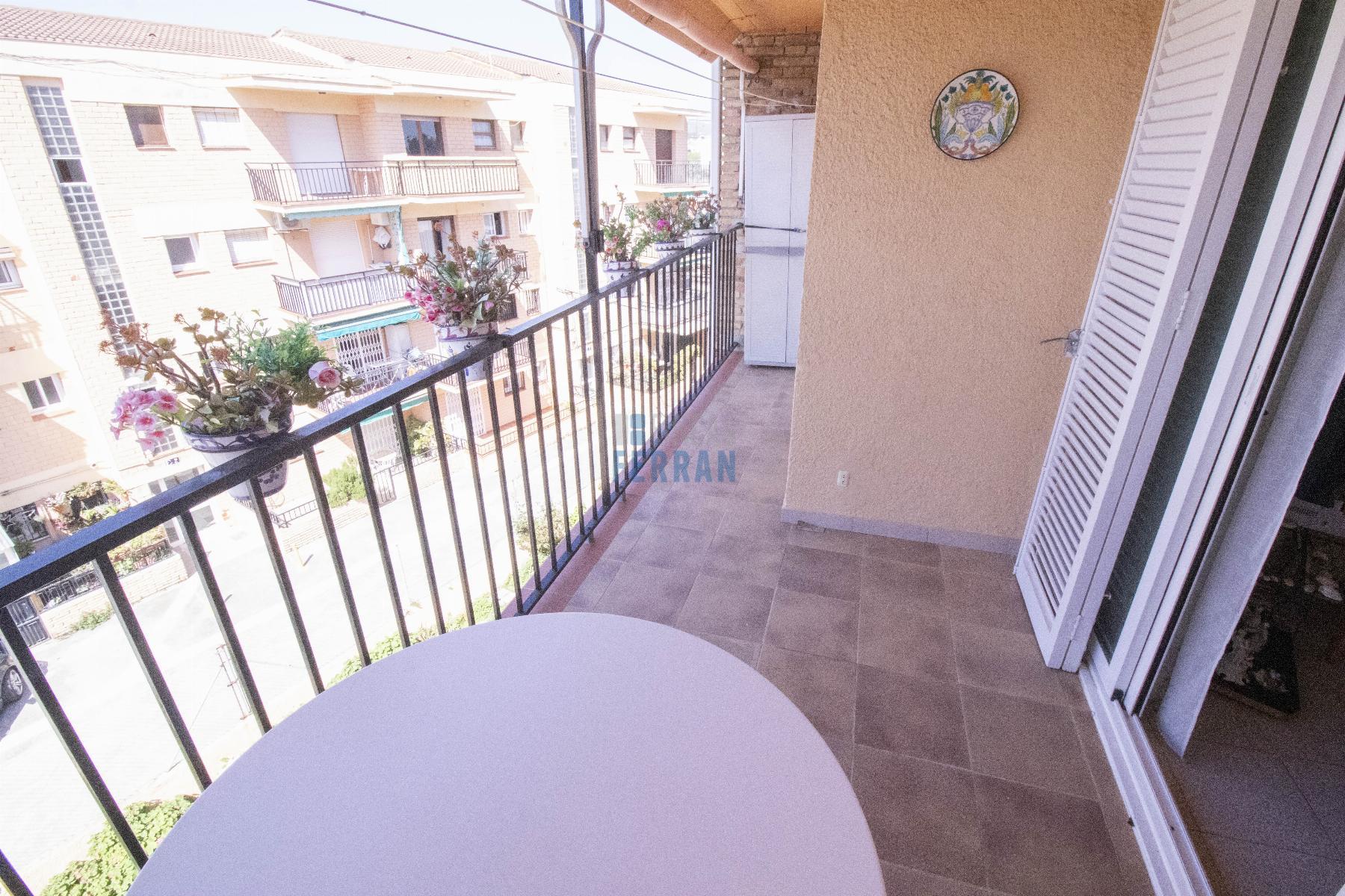 For sale of apartment in Coma - Ruga