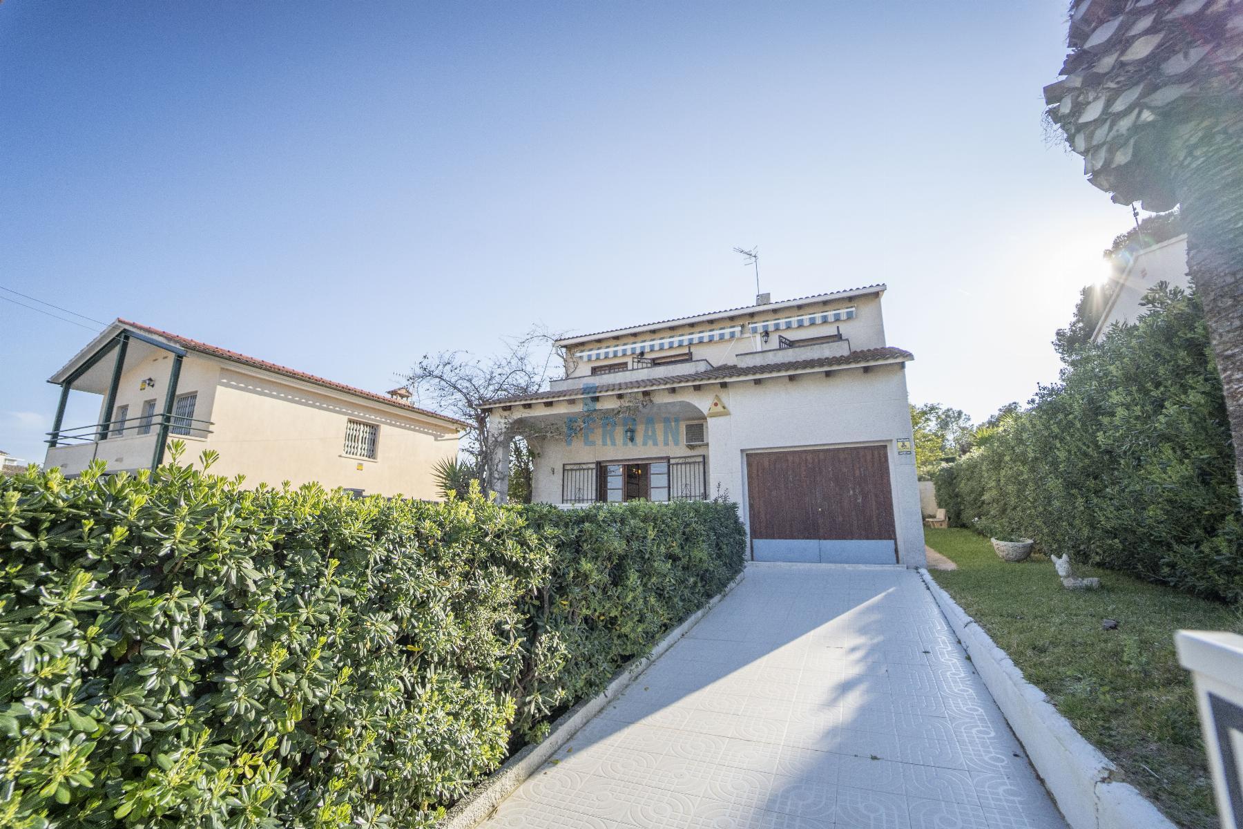 Venta de casa en Coma - Ruga